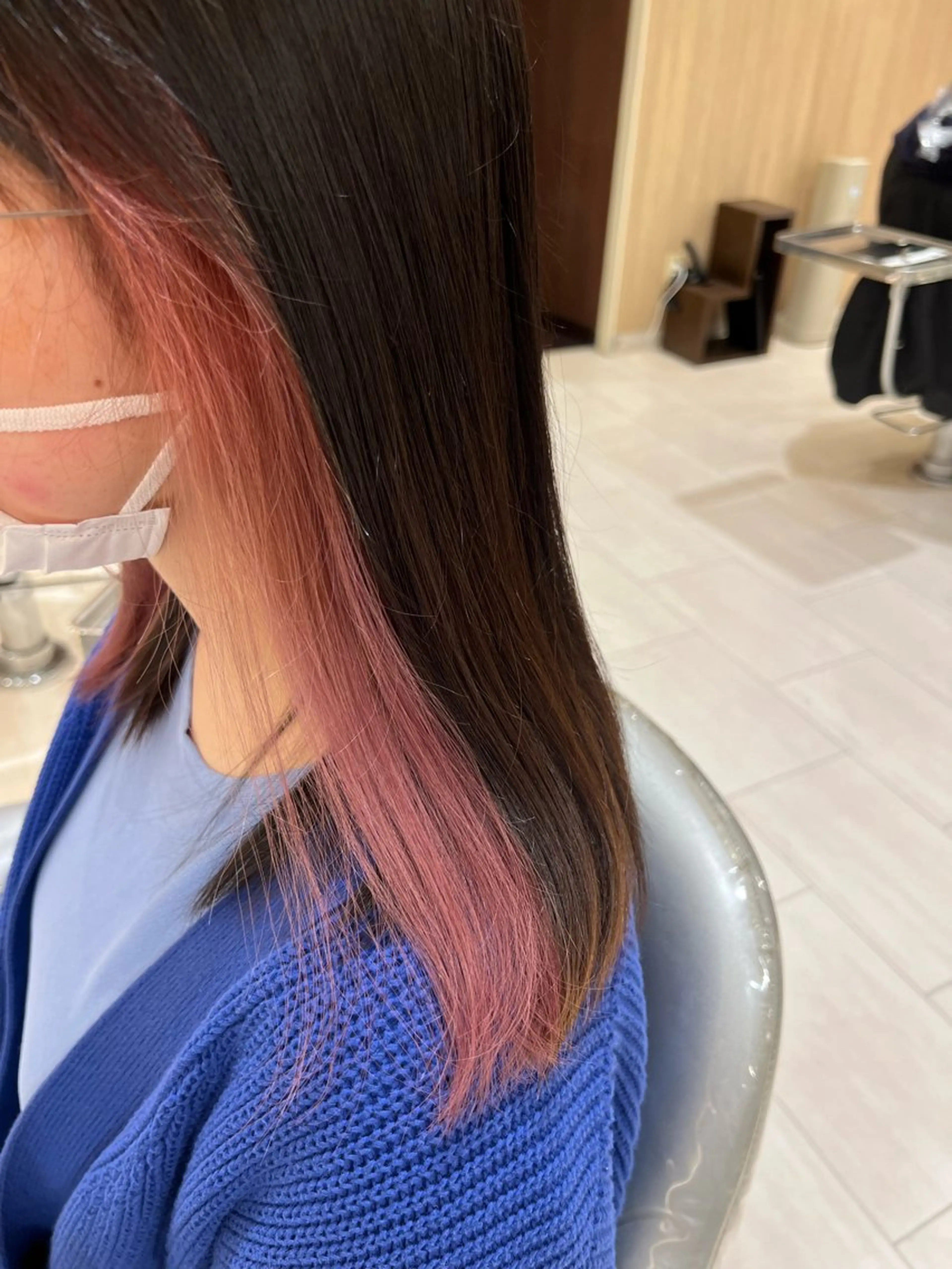 カラー 久永 菫のヘアスタイル