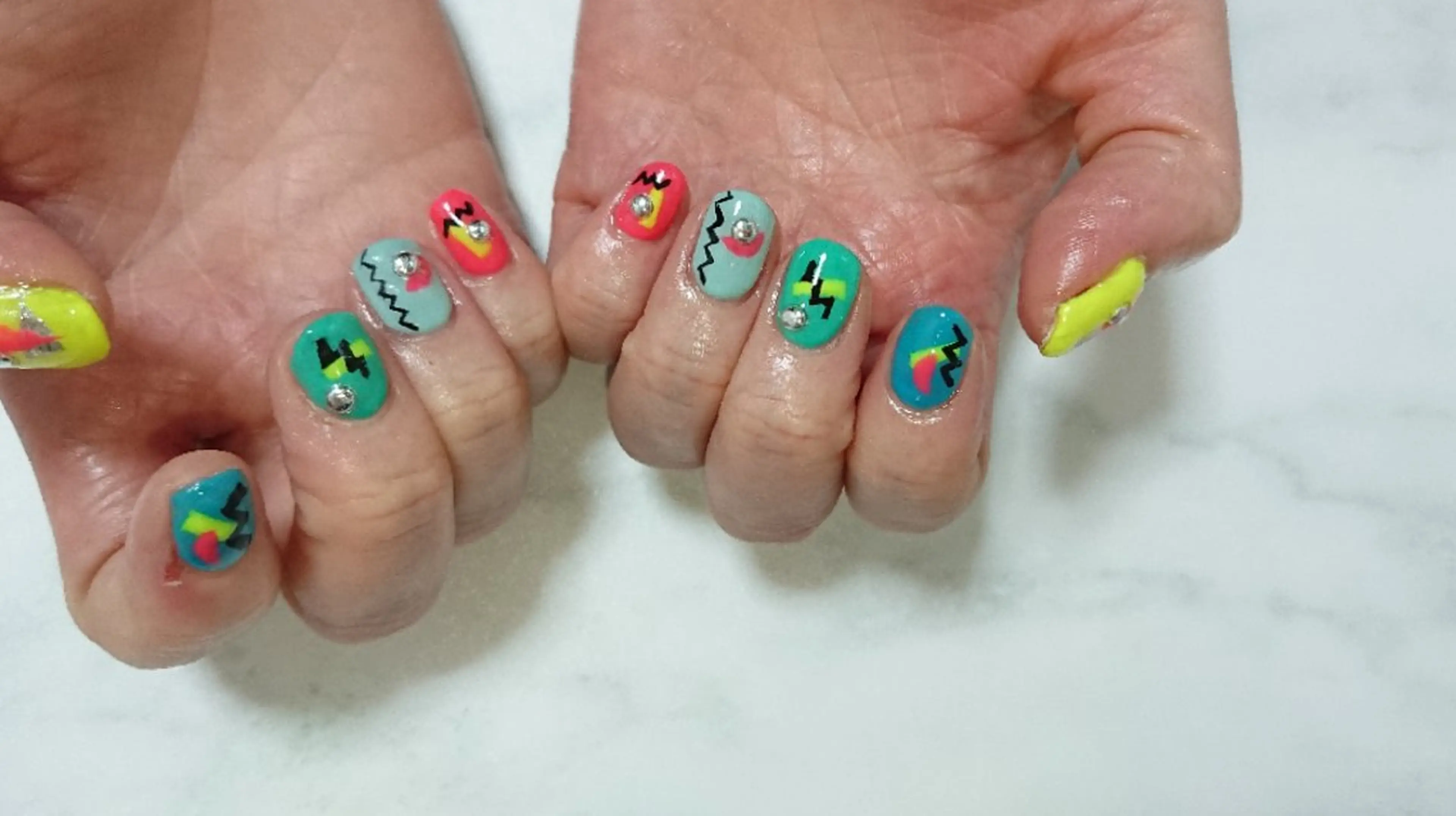ネイル アートネイル shellnail さなえのネイルデザイン