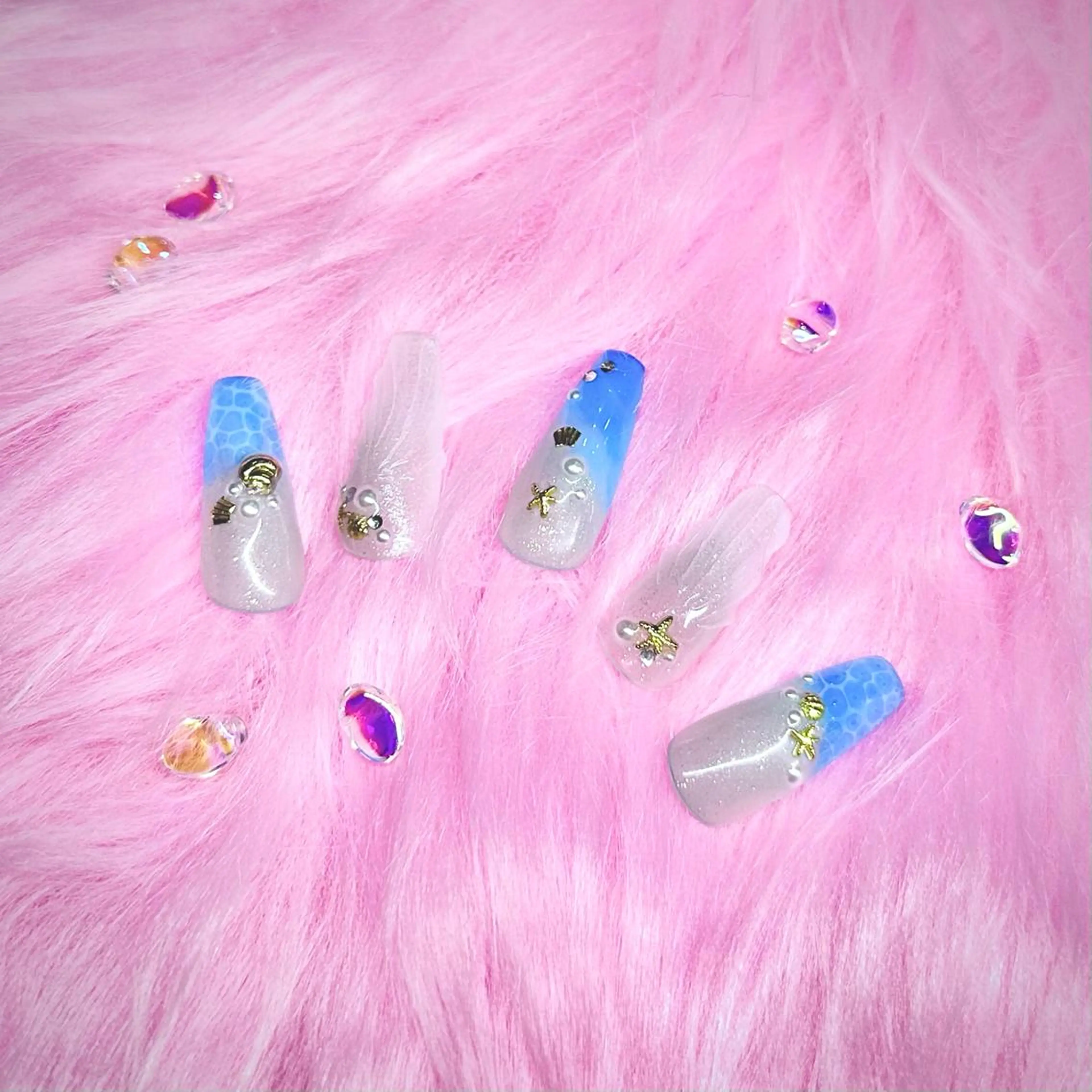 ネイル 夏ネイル ハンドネイル Yuis Nailスカルプ専門のネイルデザイン