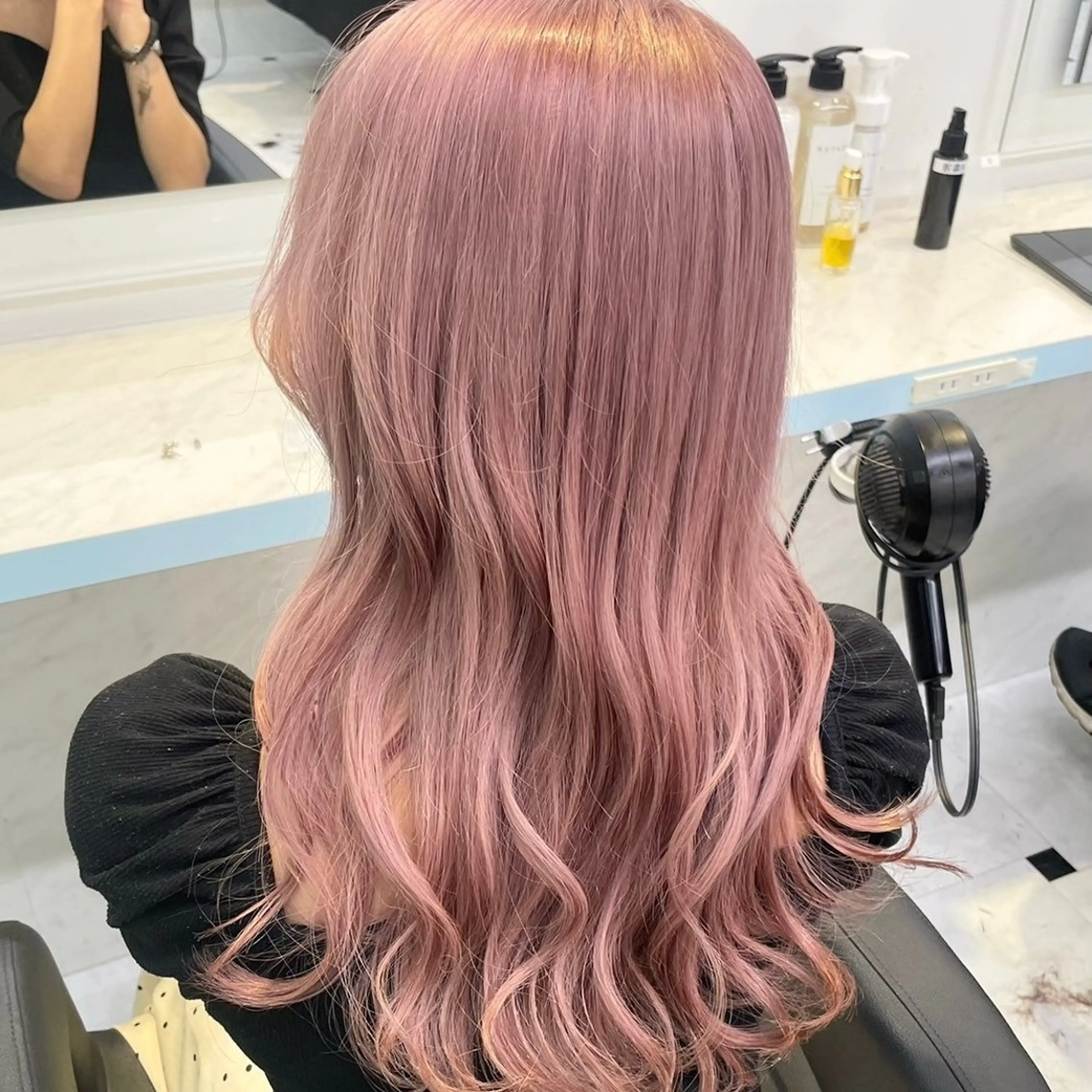 ミディアム カラー 🎀🧁ダメージレス 艶髪カラー🧁🎀のヘアスタイル