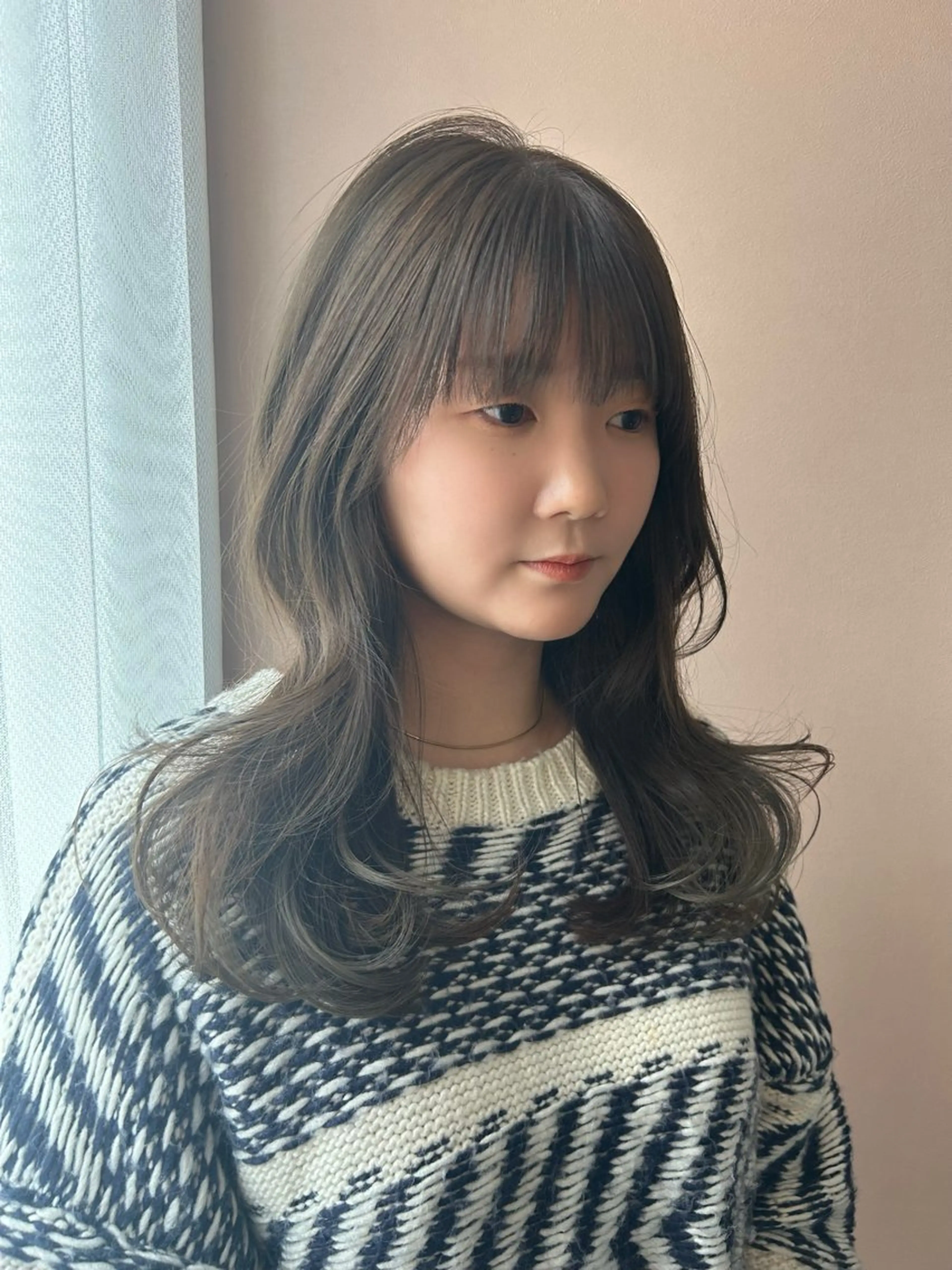 ロング カラー アッシュ ブリーチ ブリーチなしカラー オリーブアッシュ カット ヘアカラー トリートメント hub hair レイヤー/透明感のヘアスタイル