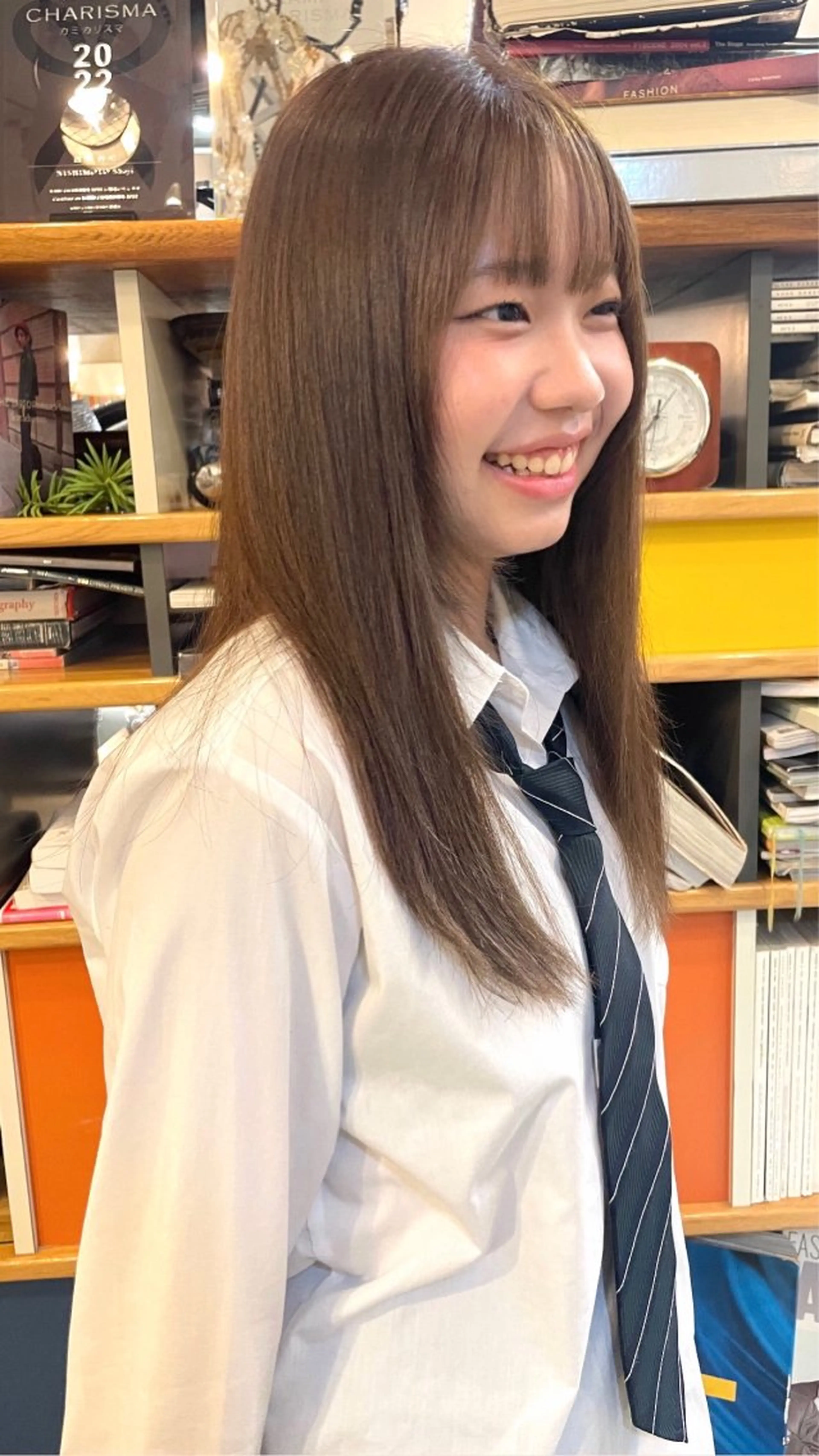 ロング カラー ヘアカラー BRIDGE所属・透明感カラー/パーマ hitomiのヘアスタイル