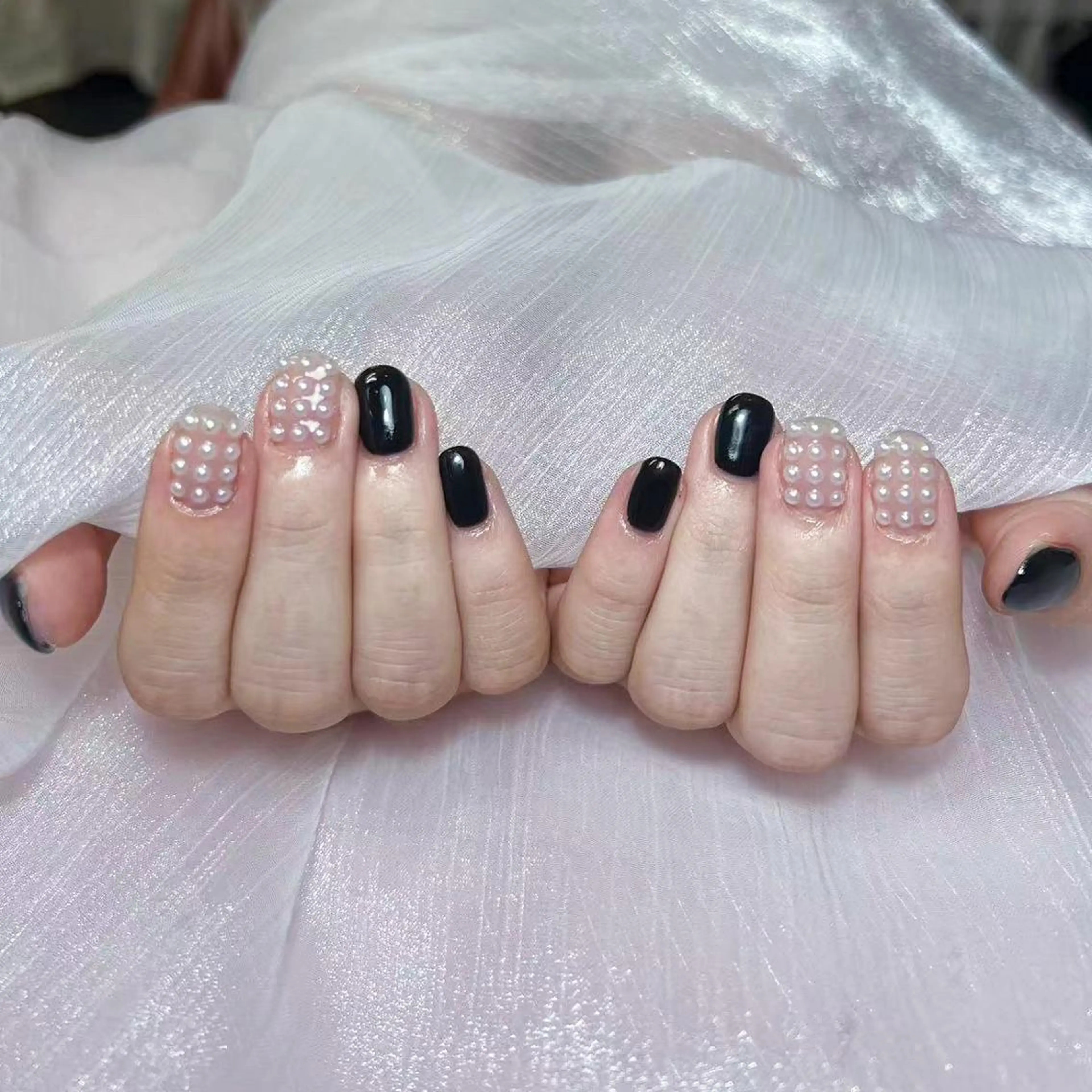 ネイル アートネイル オーロラネイル ガーリー キラキラネイル 韓国ネイル ハンドネイル ハンドケア DIAMOND 💅のネイルデザイン
