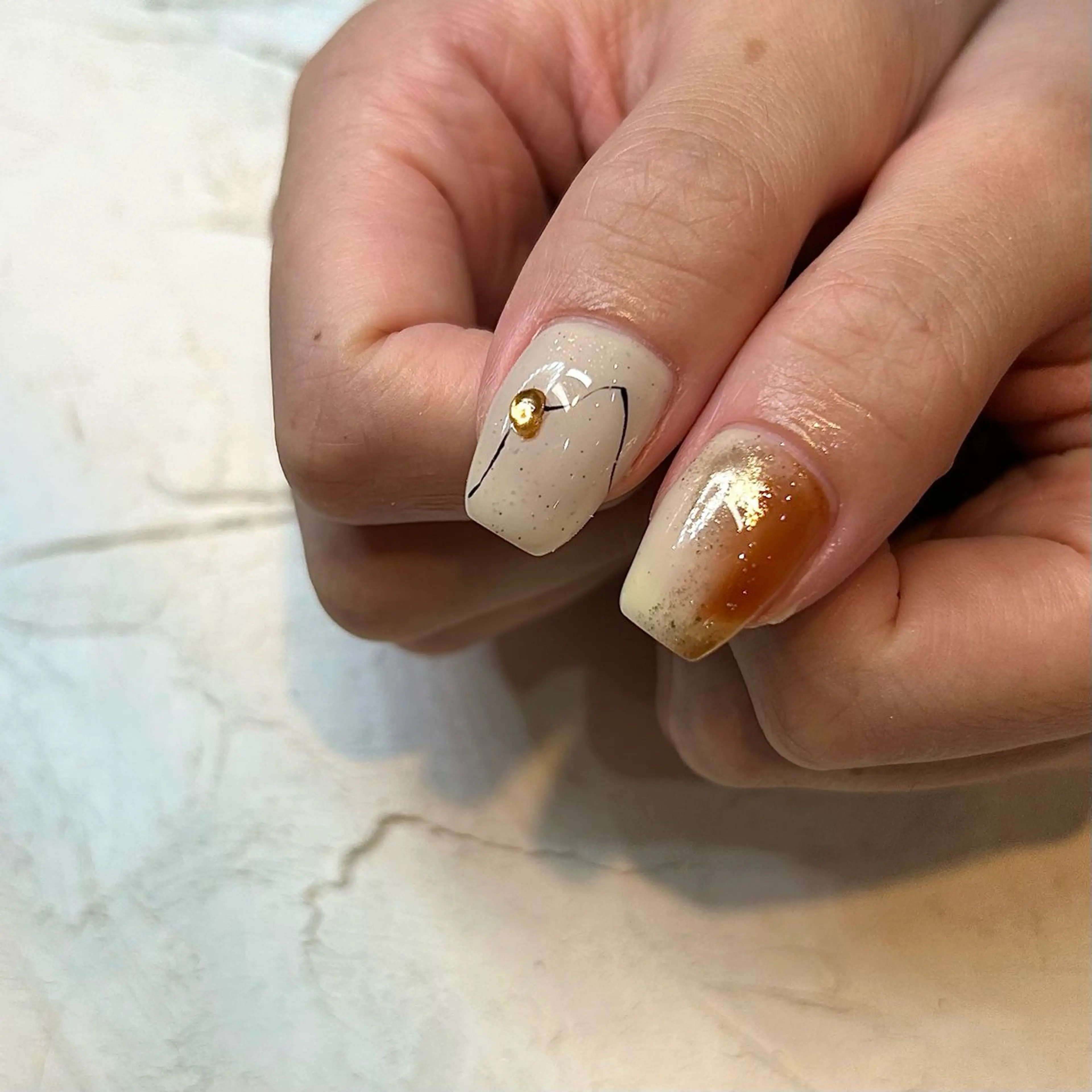 ネイル シンプルネイル Chipieee manamiのネイルデザイン