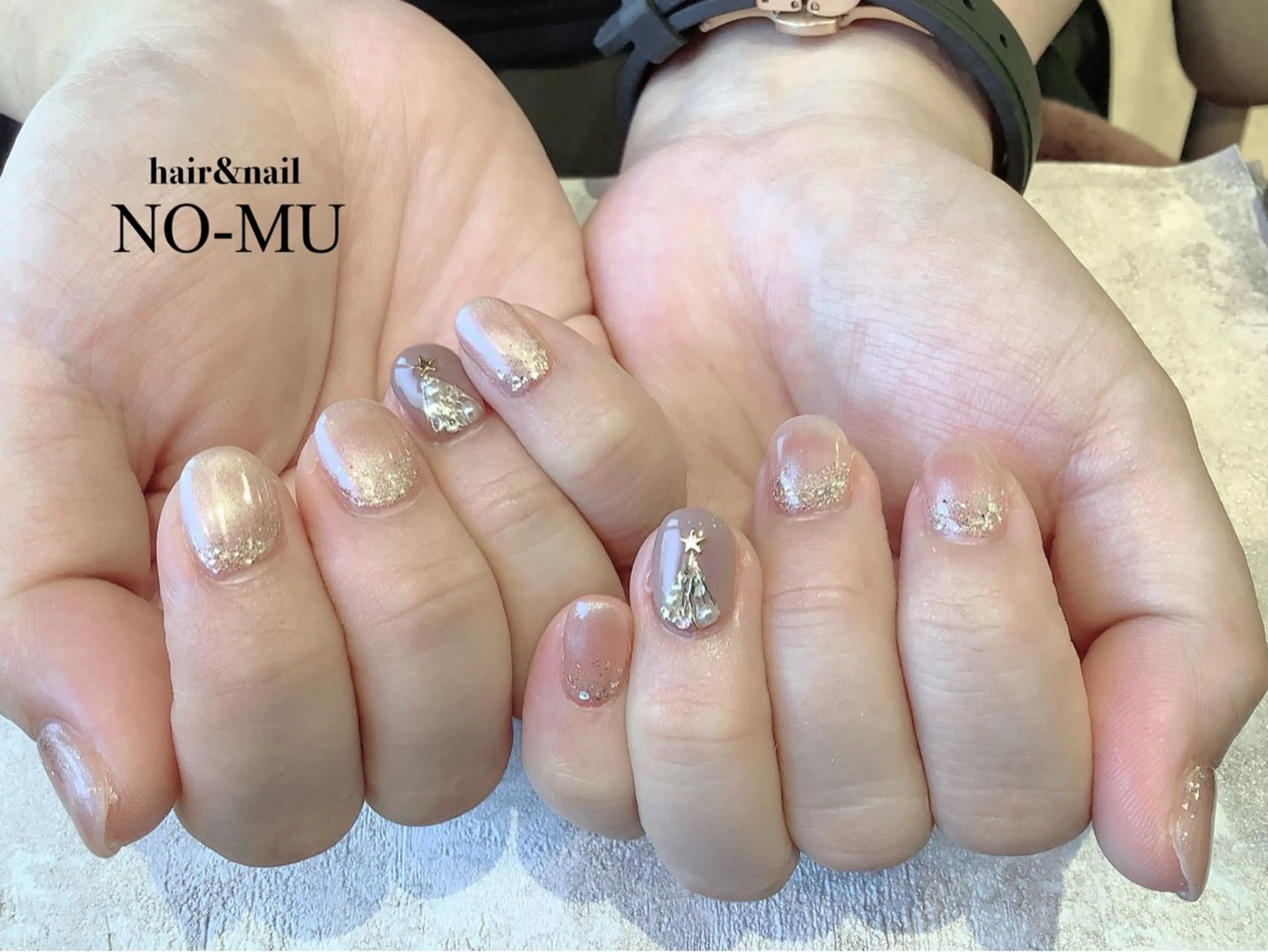 ネイル 冬ネイル クリスマス ハンドネイル hair＆nail NO-MU所属・hair＆nail NO-MUのネイルデザイン