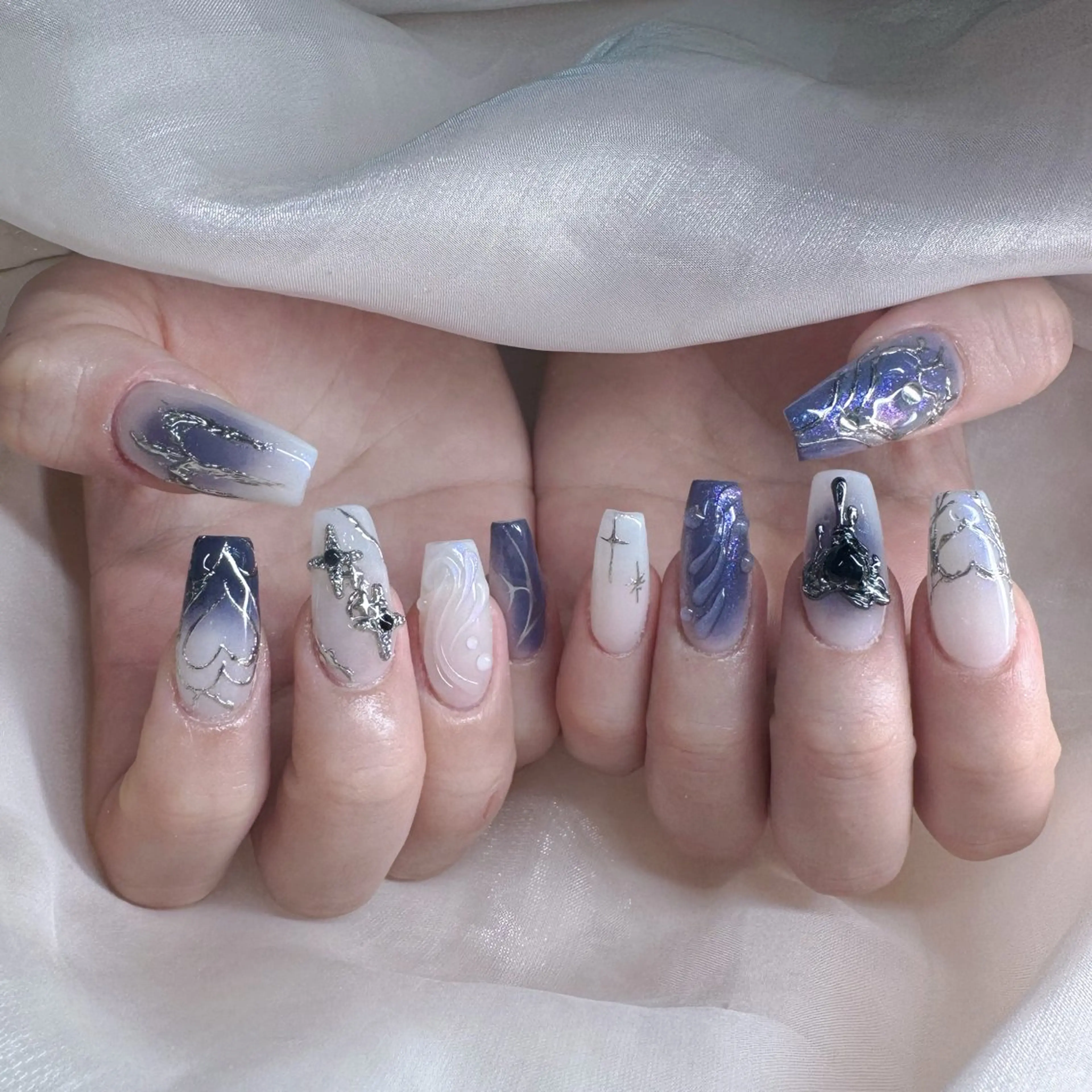 ネイル チークネイル クリアネイル ガーリー キラキラネイル 韓国ネイル ハンドネイル NailPrincess所属・princess スカルプ専門店のネイルデザイン