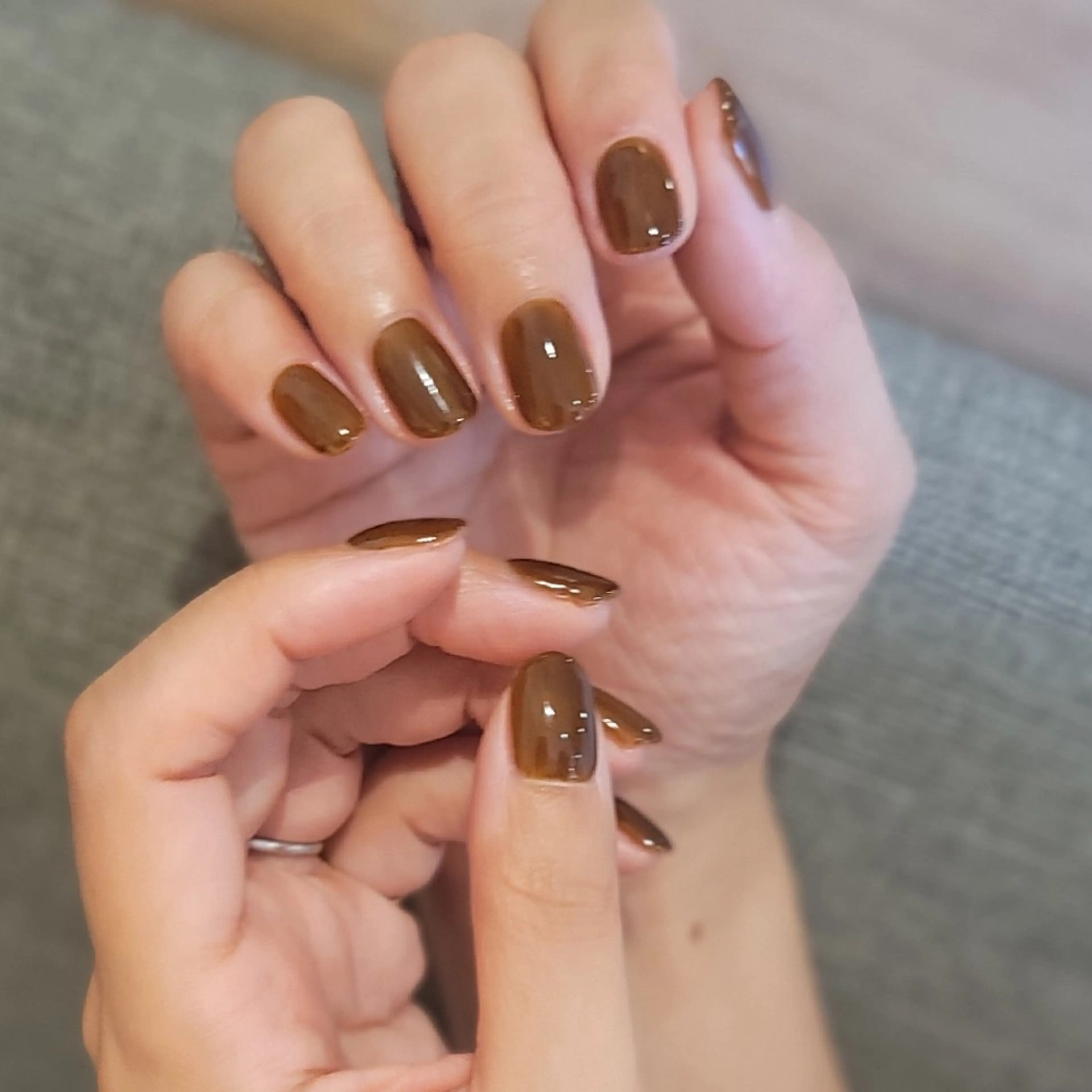 ネイル ワンカラーネイル 🌲🌳🚪iiit o🌲🌳🌲のネイルデザイン