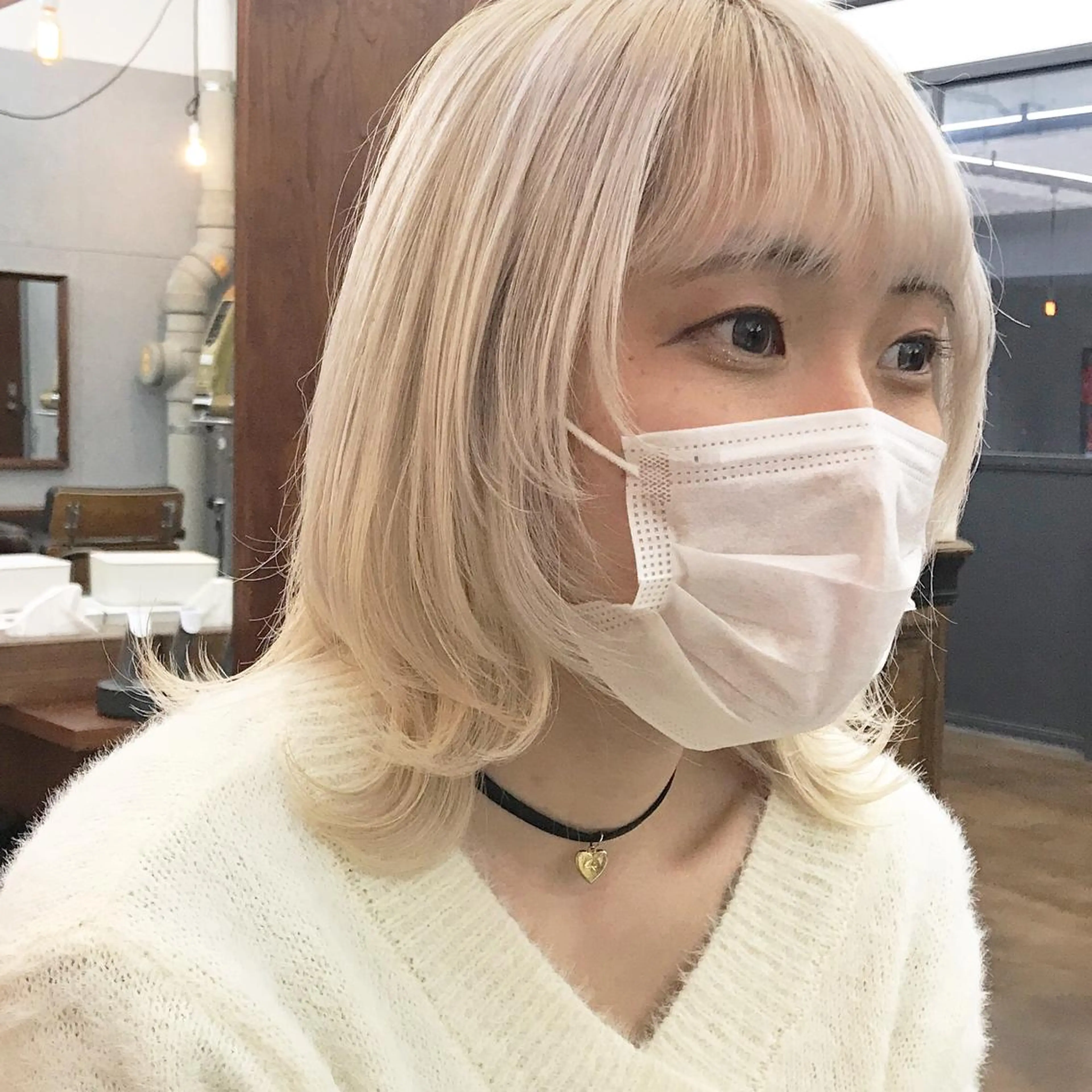 ミディアム カラー メンズ メンズブリーチ メンズウルフカット ベージュカラー ブリーチ ホワイトベージュ カット ヘアカラー トリートメント ✂︎ウルフ・ショート ✂︎MIKUNIのヘアスタイル