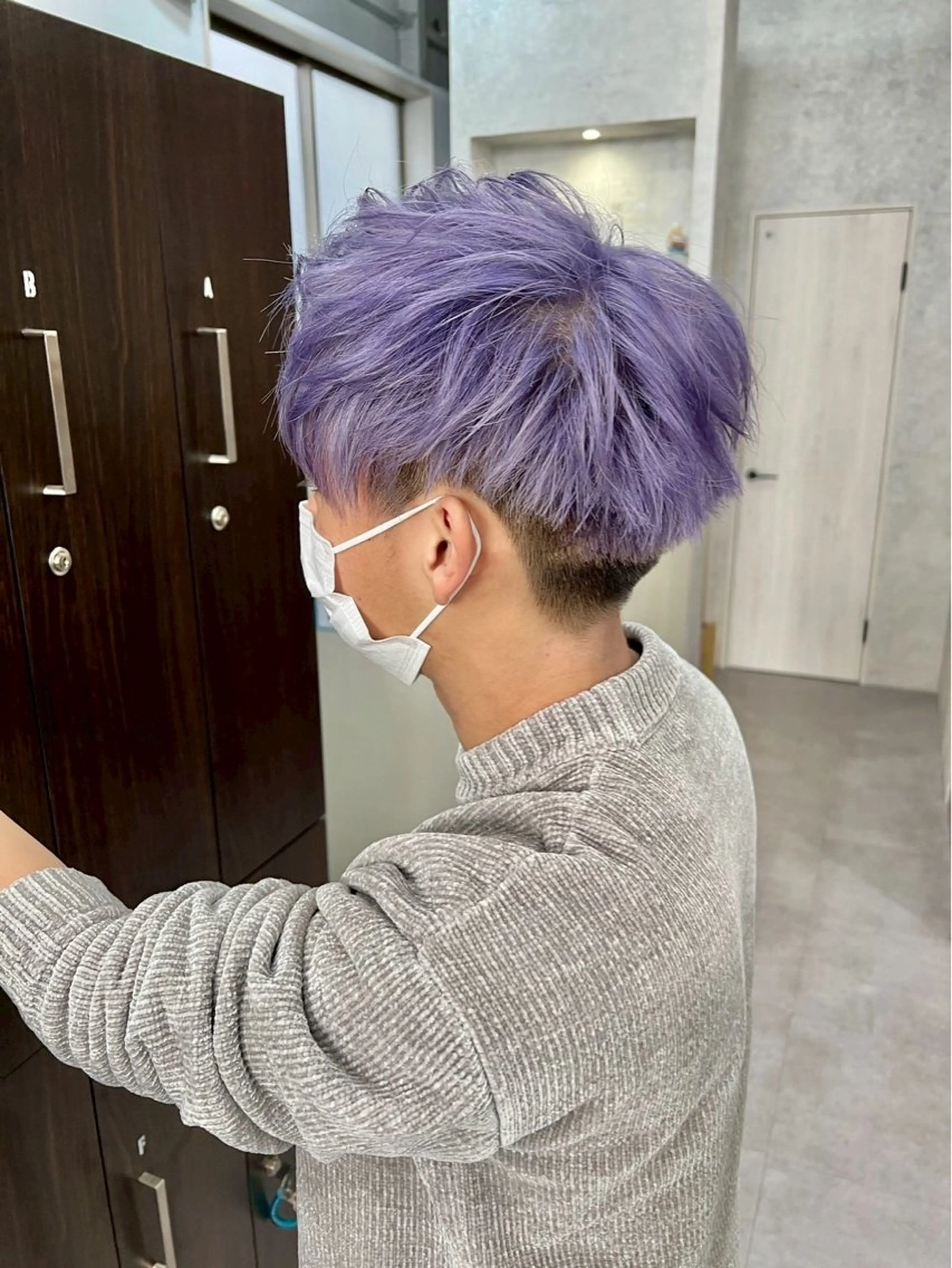 カラー メンズ ヘアカラー SEINA️️/烏丸 ブリーチ/ハイトーンのヘアスタイル