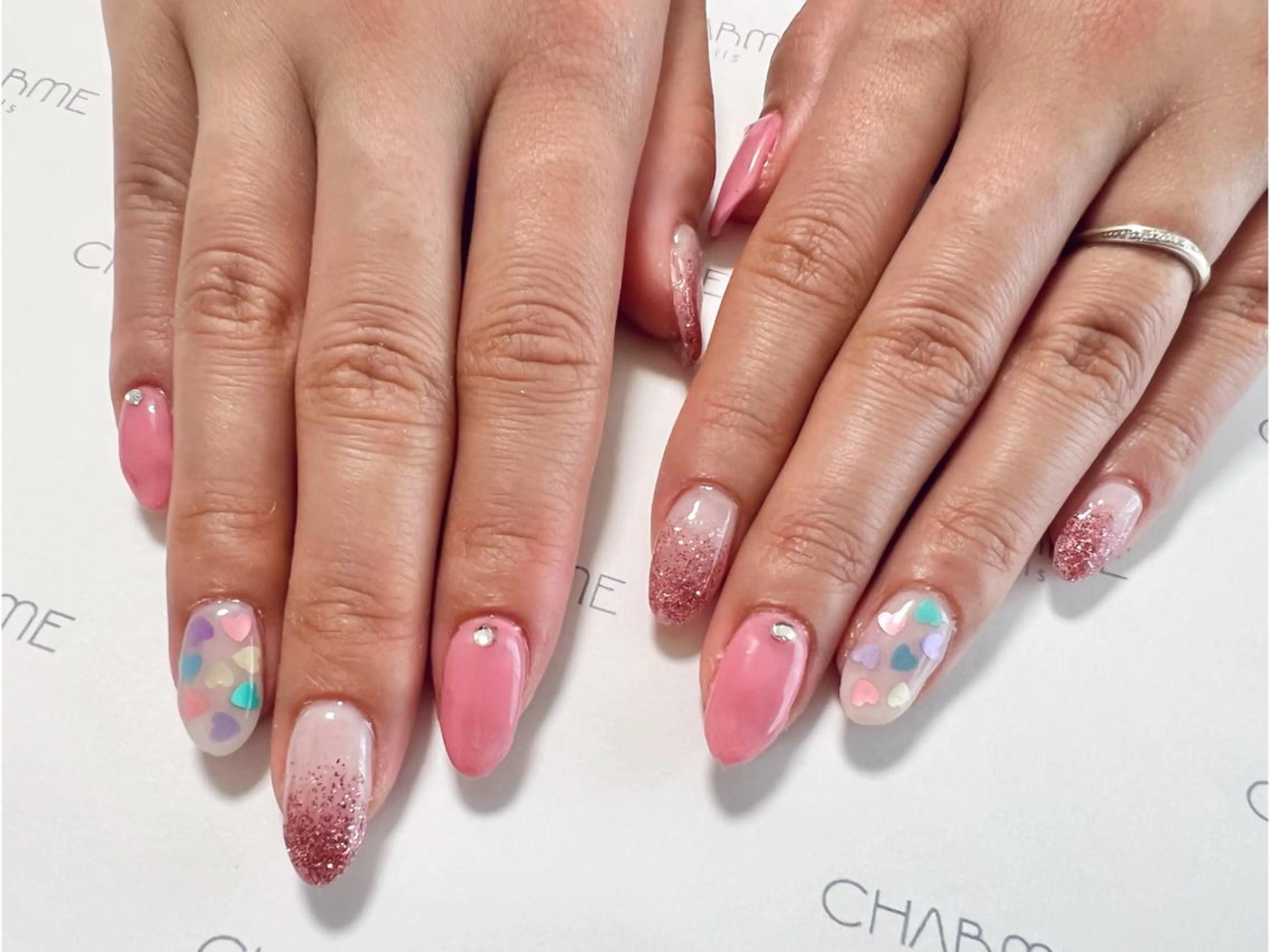 ネイル ハート バレンタイン CHARME 〔RINA〕のネイルデザイン