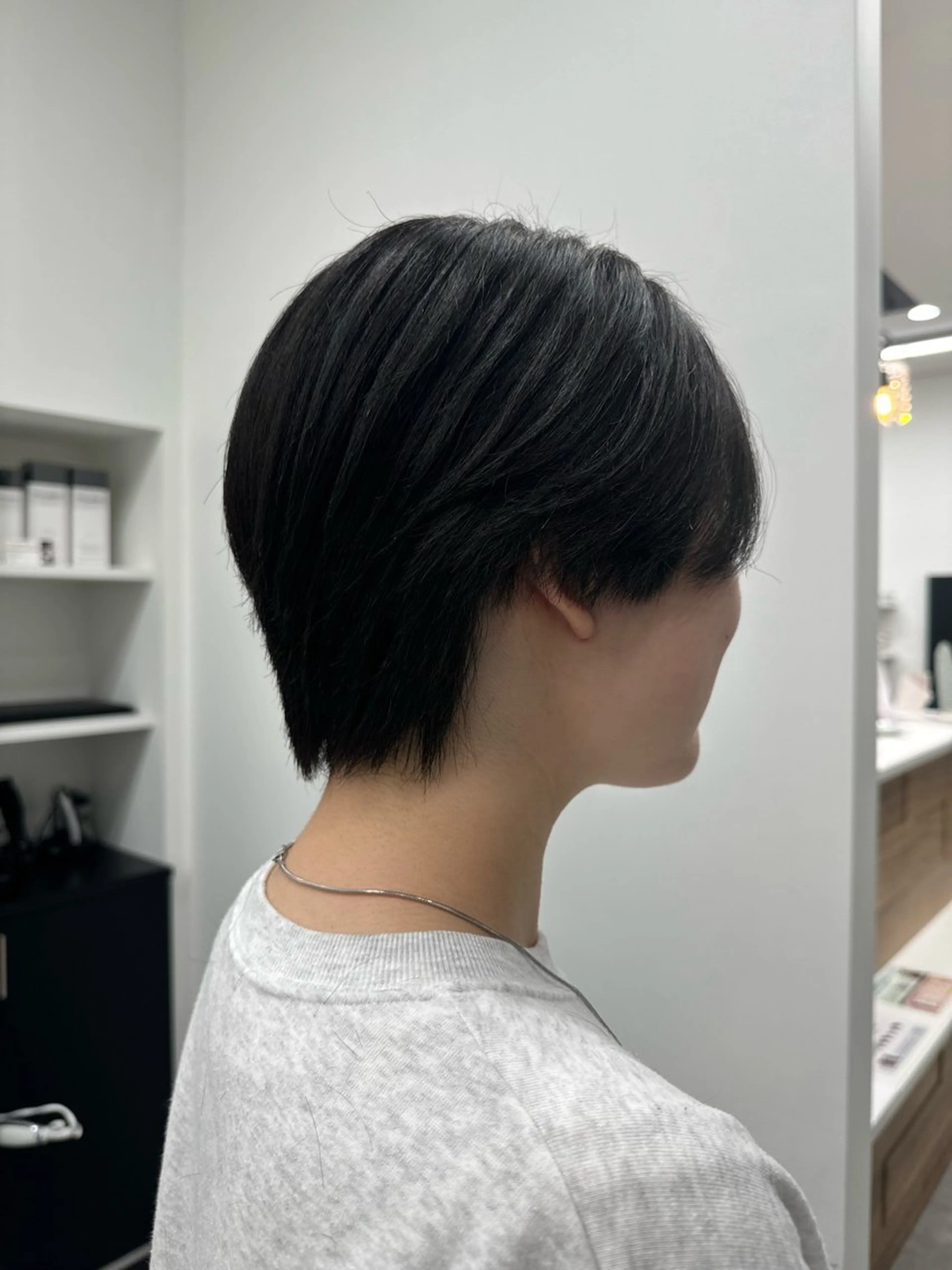 ショート カラー 𝘀𝗮𝗲/柏の葉 / パーマモデルのヘアスタイル