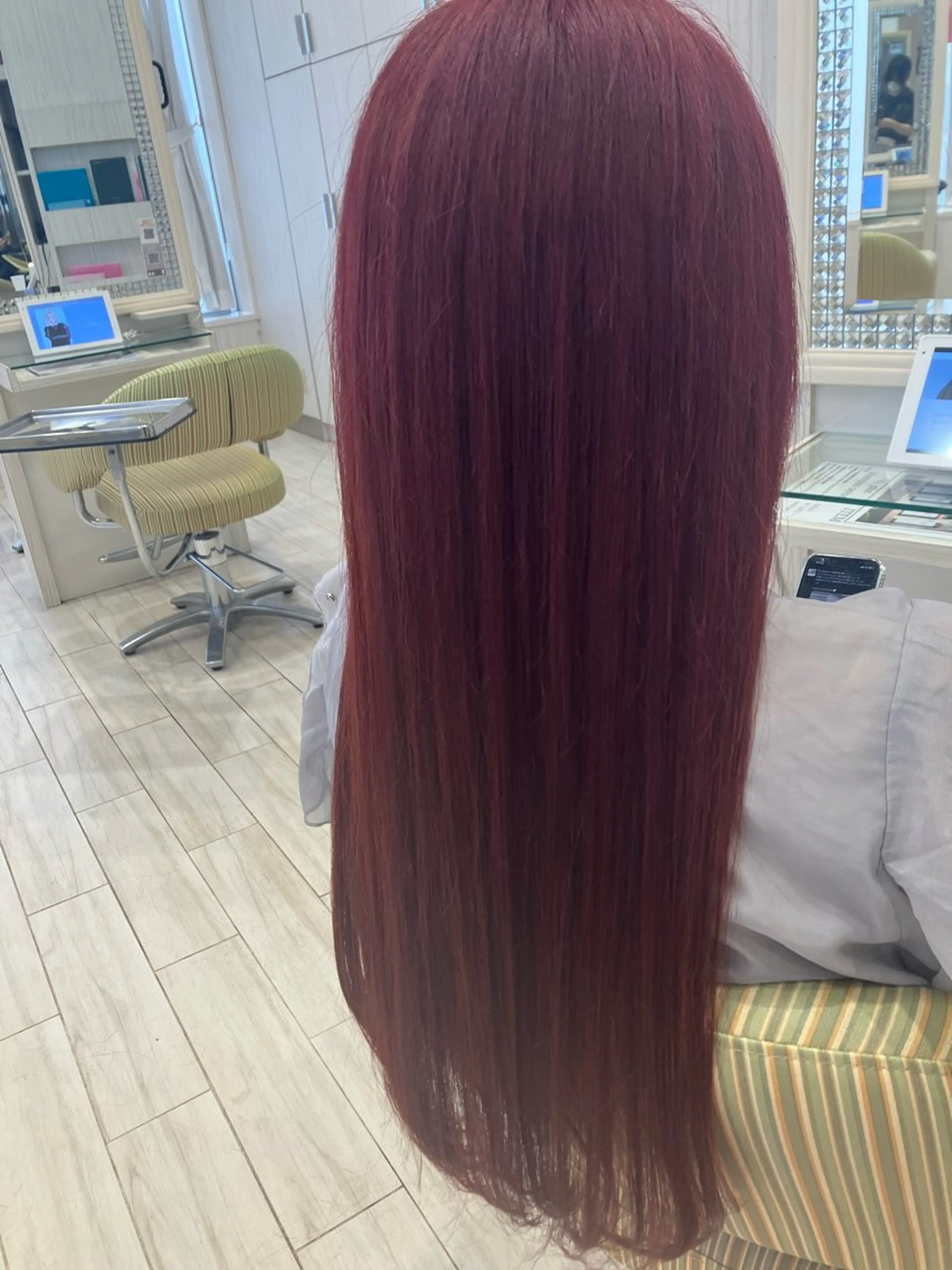 カラー ダブルカラー グラデーションカラー インナーカラー レッドカラー 外国人風カラー ヘアカラー 永倉 はるかのヘアスタイル