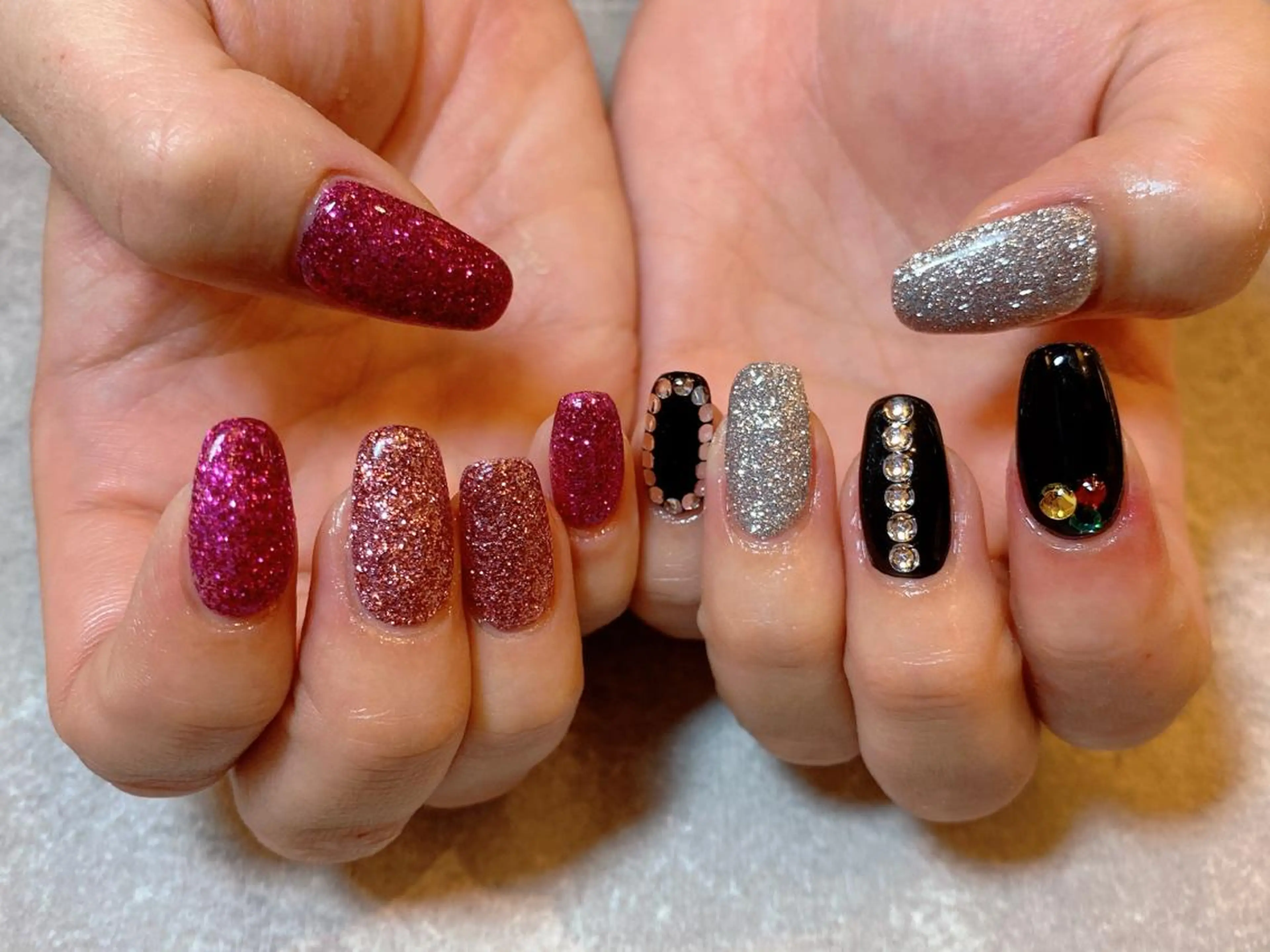 ネイル ハンドネイル YAGAWA NAOのネイルデザイン