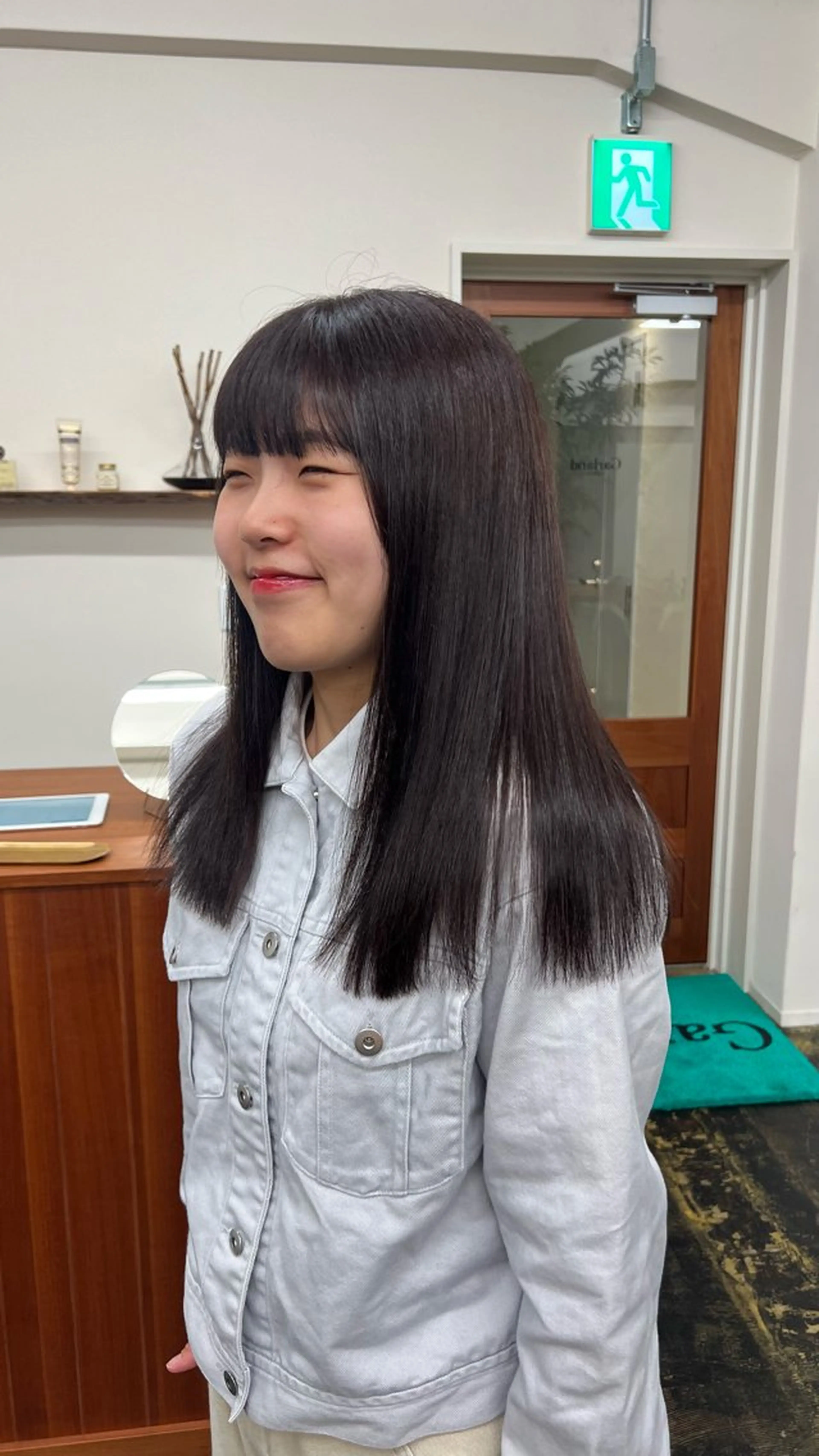 セミロング カラー ヘアカラー ショート/ボブ/透明 感カラー🎀　emiのヘアスタイル