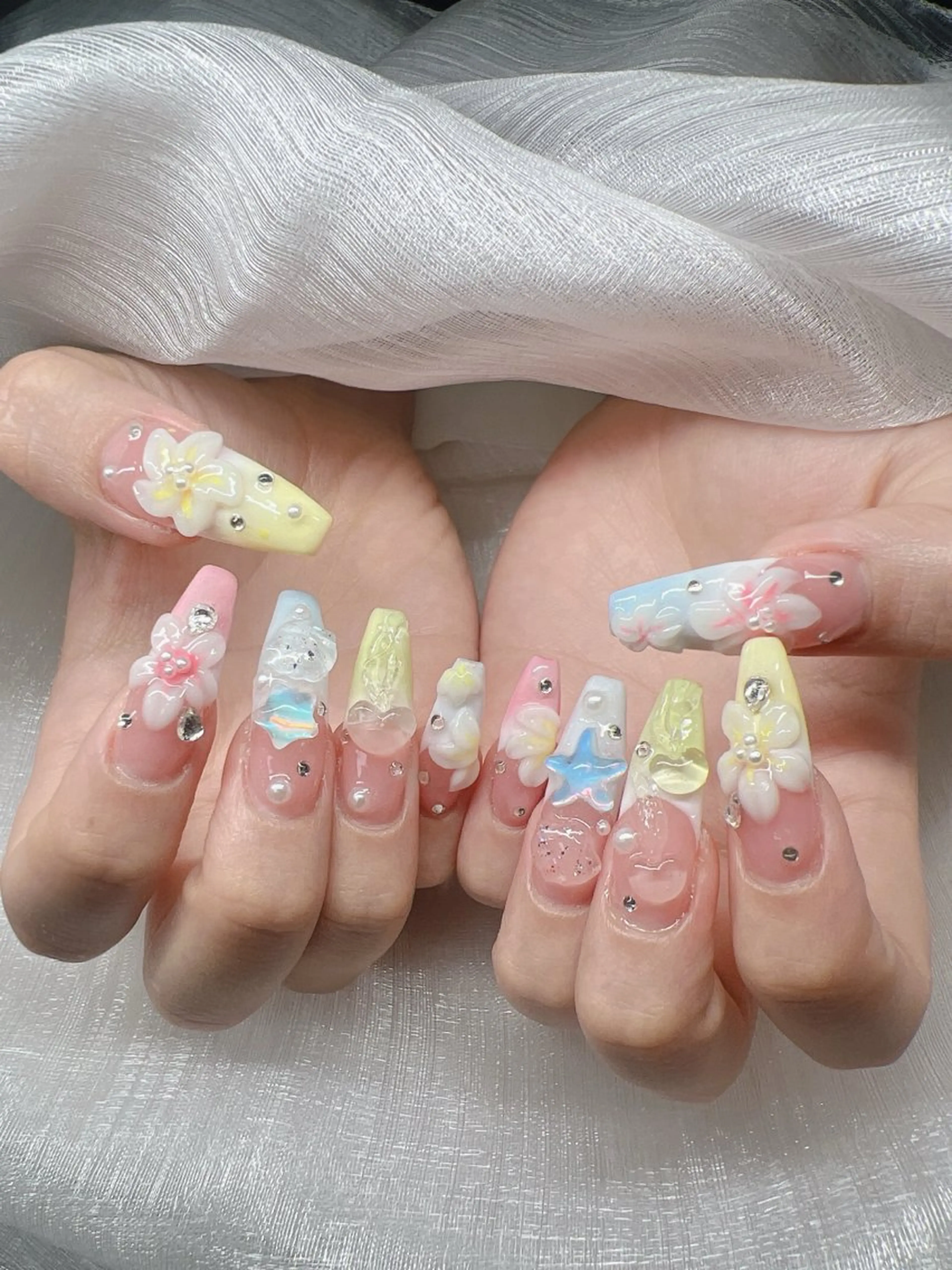 ネイル 長さ出し グラデーション キラキラネイル マグネットネイル ニュアンスネイル ハンドネイル Lee Nails チップ長さだし専門店のネイルデザイン