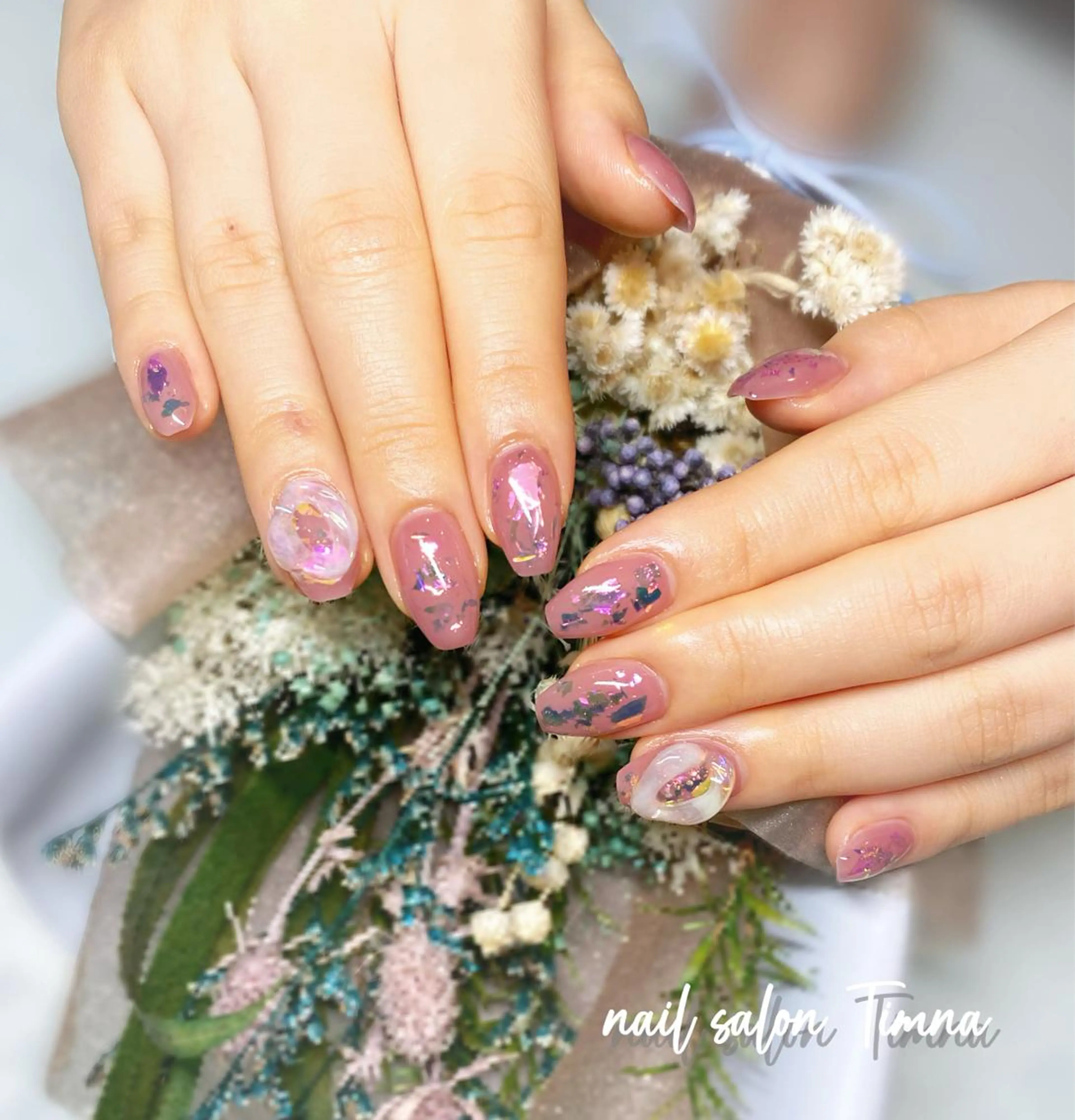ミディアム ハンドネイル NAILSALON 🍔Timna🍟のネイルデザイン