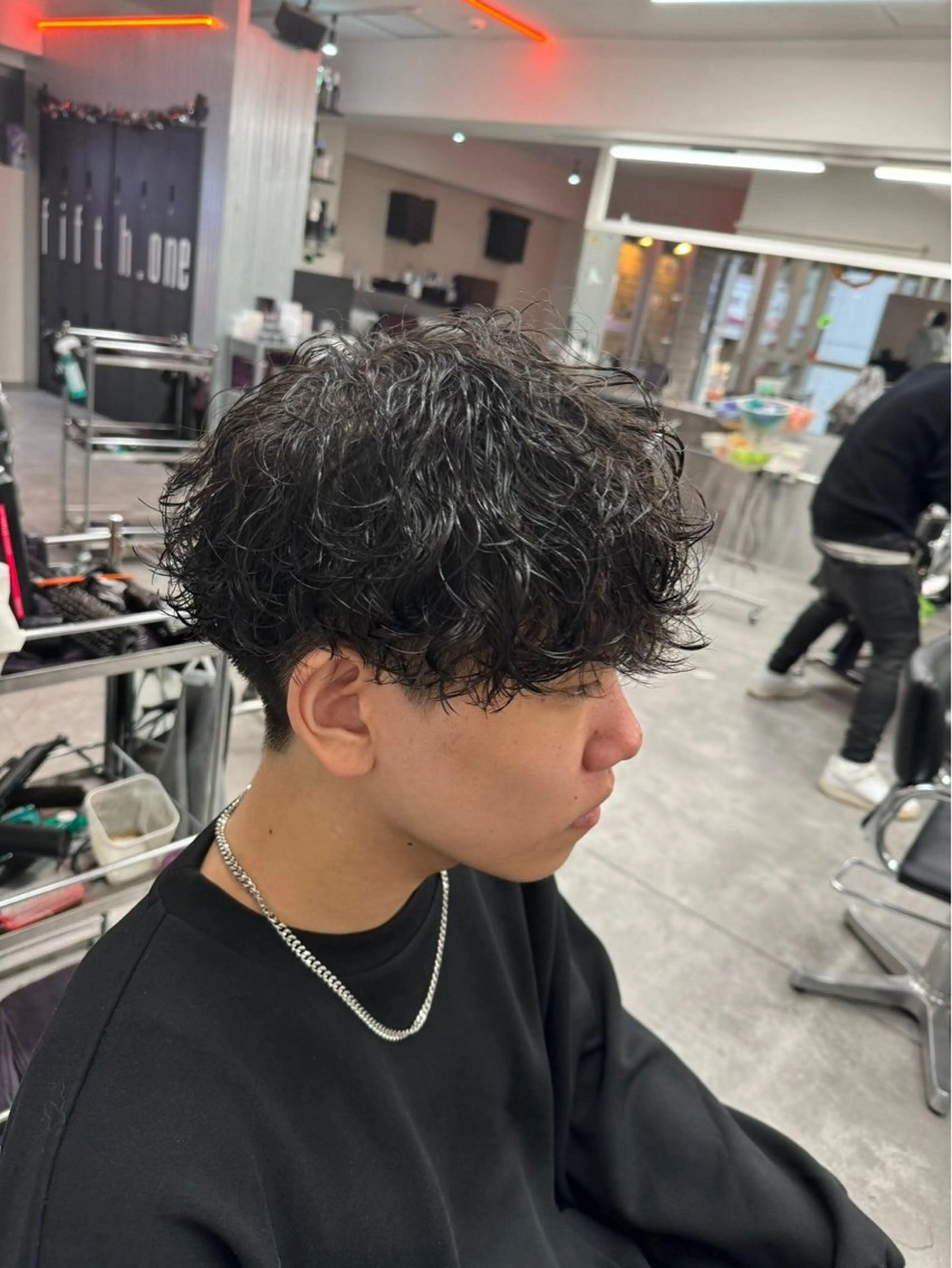 ショート パーマ メンズ カット パーマ ヘアセット 町田/波巻き/ シャドウ/メンズのヘアスタイル