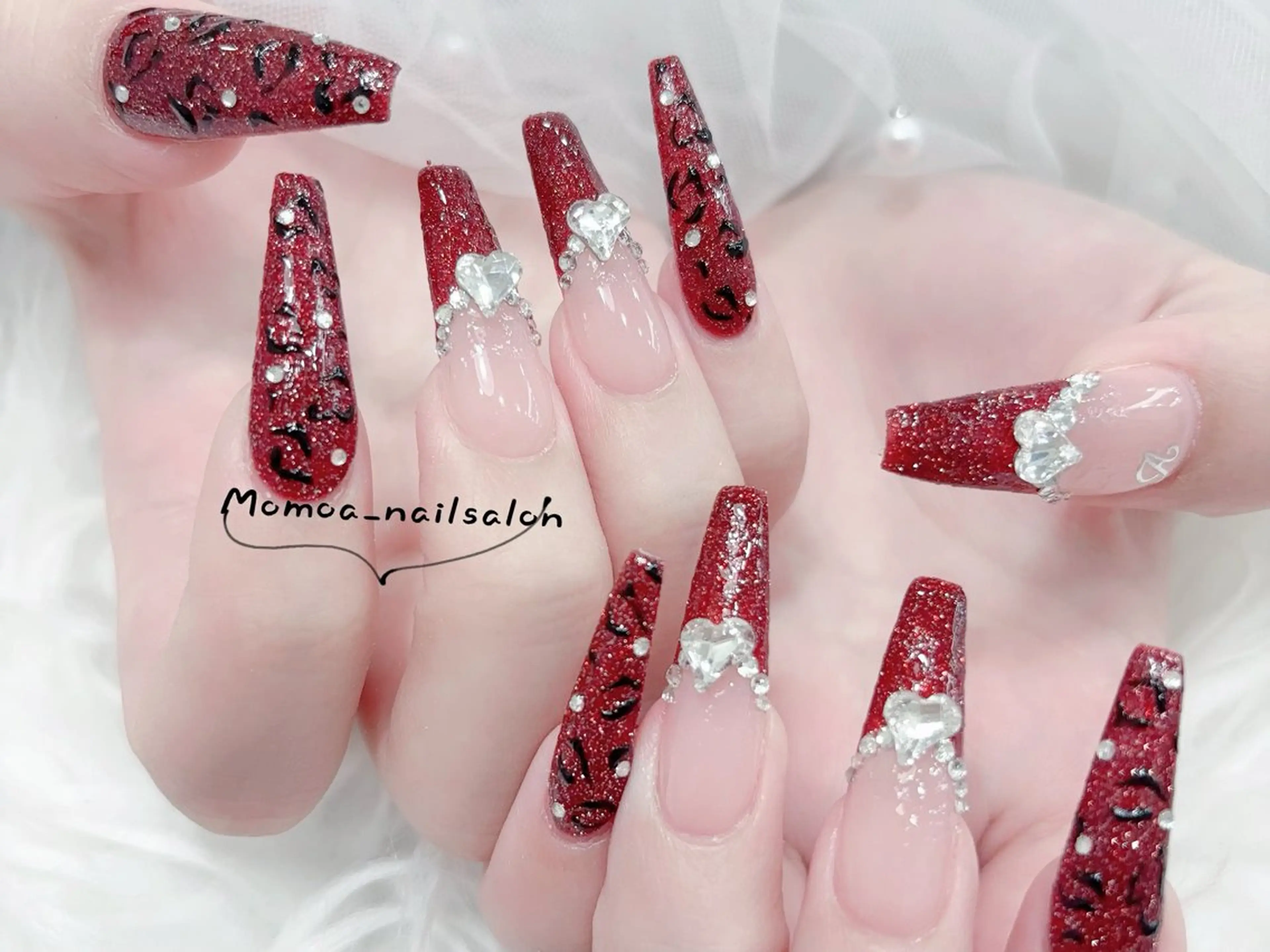 ネイル キラキラネイル スカルプネイル ハンドネイル MoMoA Nail ネイル長さ出し専門店のネイルデザイン