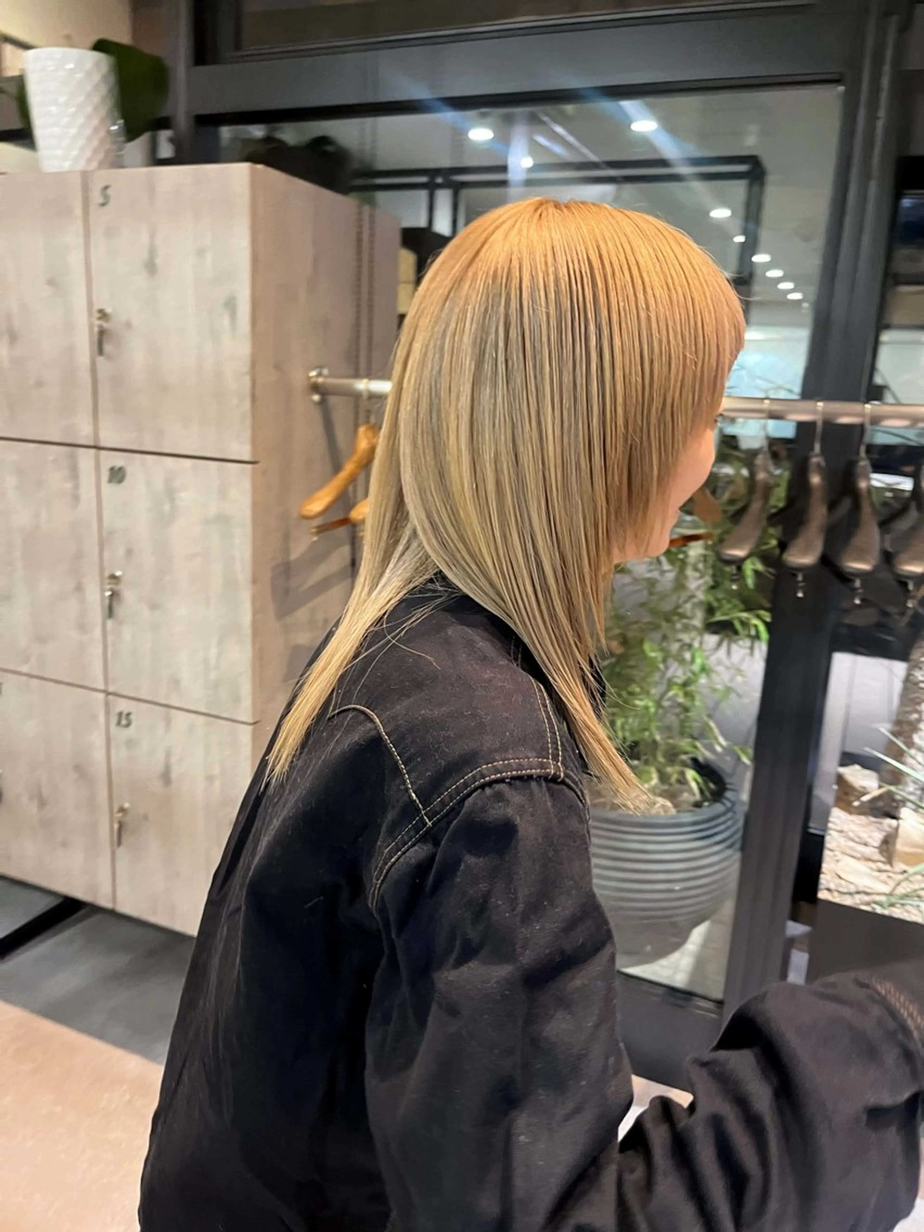 セミロング カット ヘアカラー トリートメント ColetteHAIR the MORIOKA所属・コレットヘアー 大村環奈のヘアスタイル