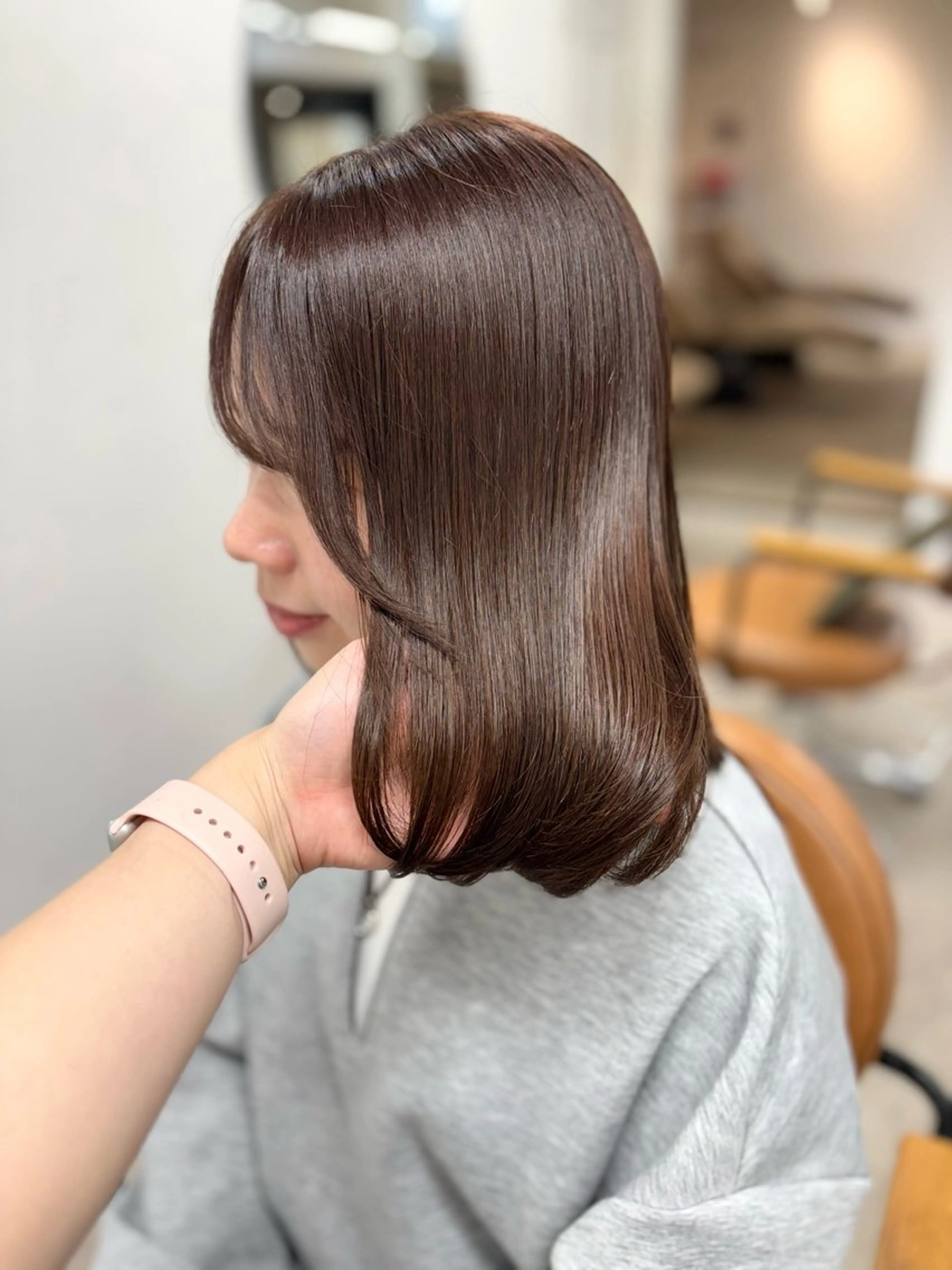 ミディアム ミディアムレイヤー レイヤーカット カット ヘアカラー ♡SHURI カットモデル募集♡のヘアスタイル