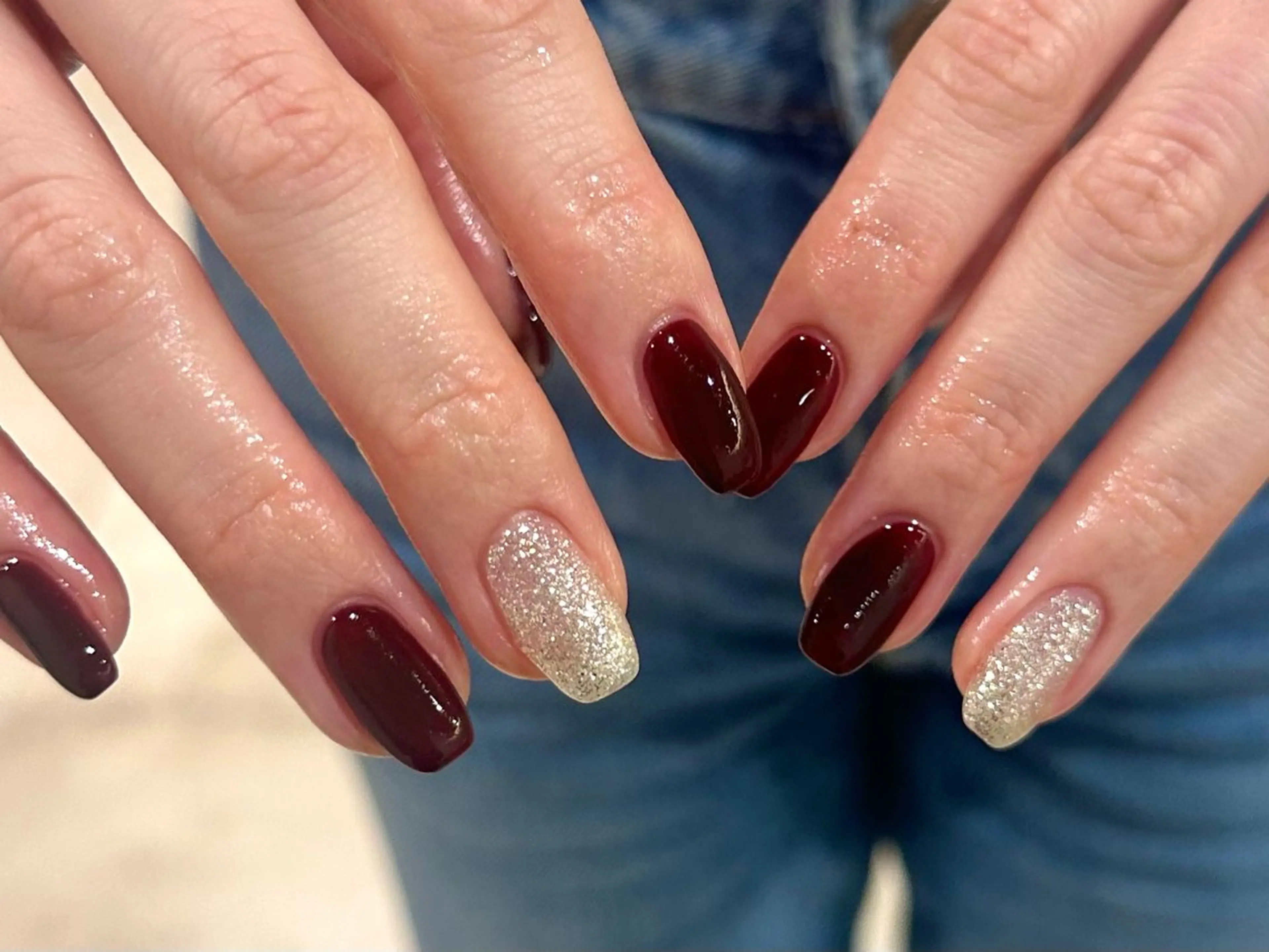 ネイル ボルドー ラメ(グリッター) ワンカラーネイル ハンドネイル エムスラッシュセンター南sol所属・kano🫧 指名No.1💫のネイルデザイン