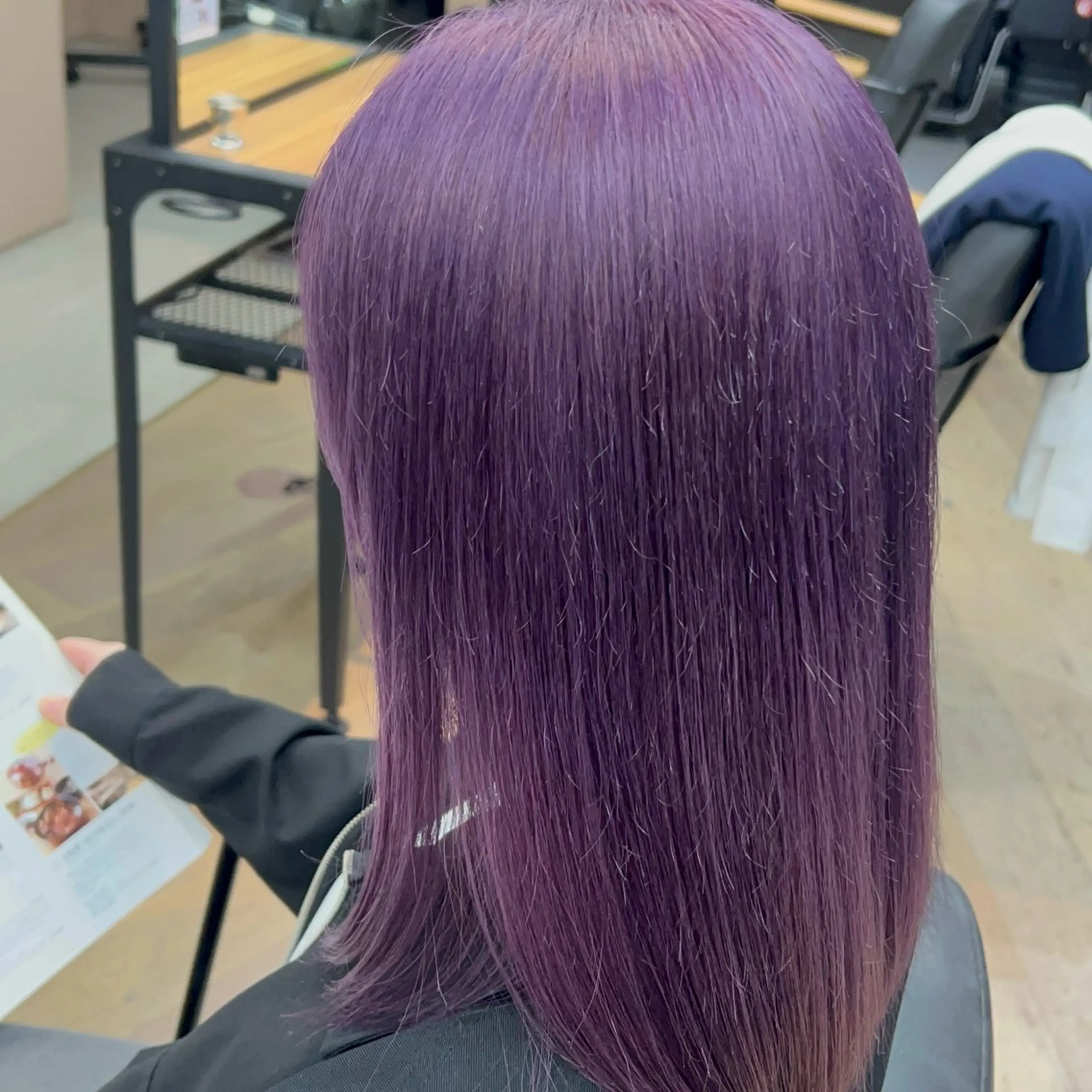 ミディアム カラー ラベンダーカラー カット ヘアカラー オオバヤシ マホのヘアスタイル