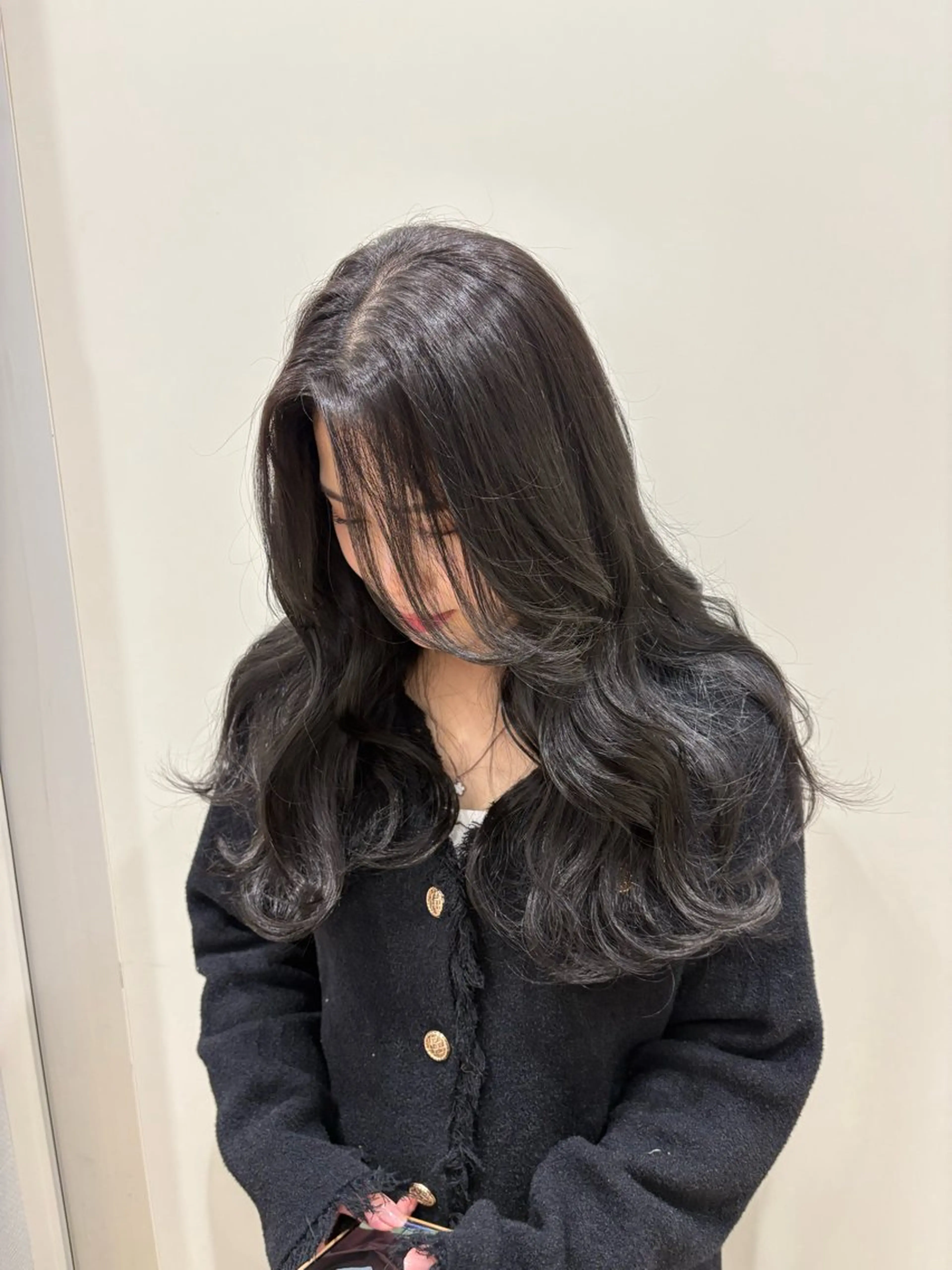 ロング カラー 透明感カラー 韓国風ヘア lico札幌駅前所属・小原 悠梨乃のヘアスタイル