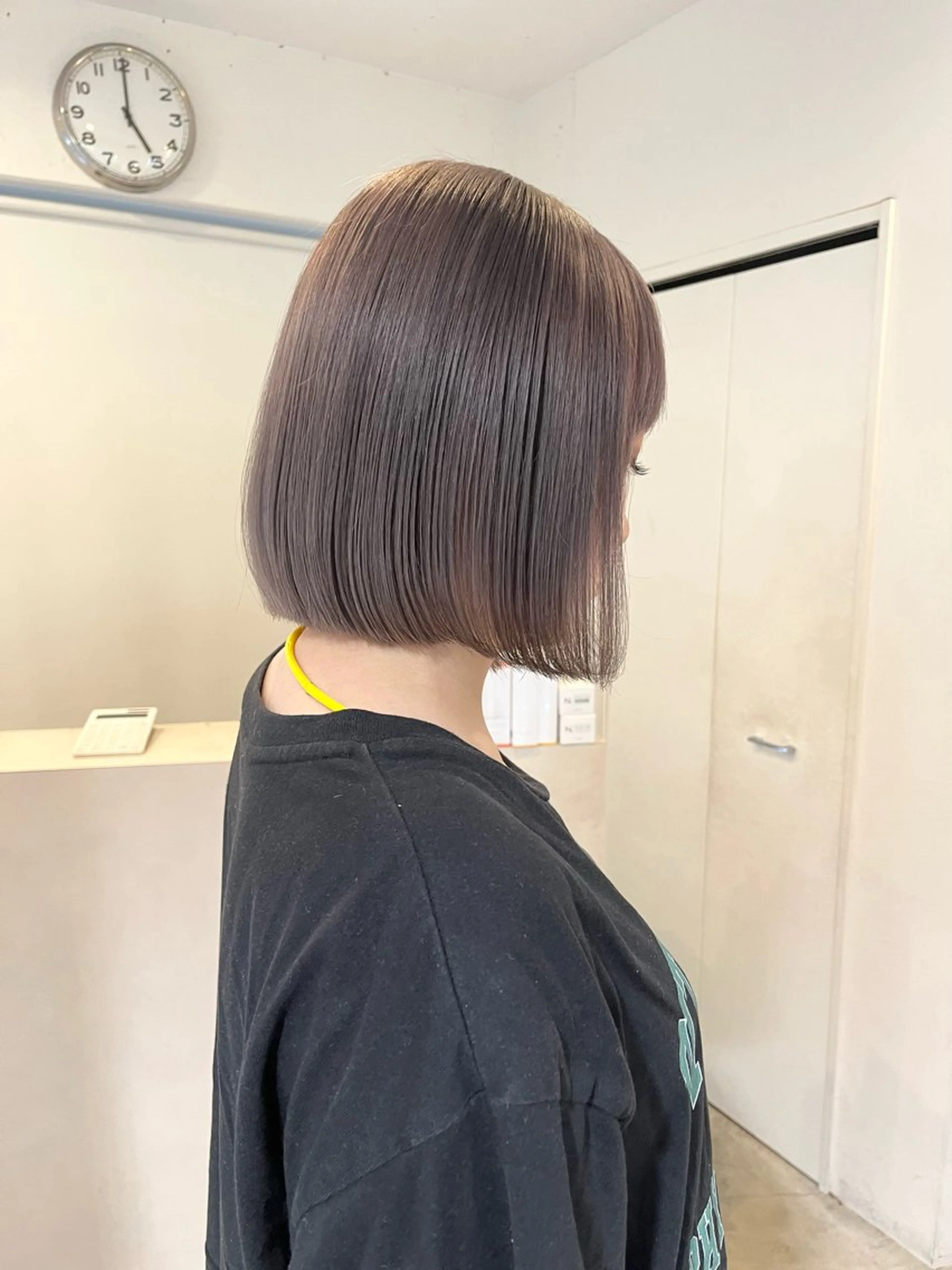 ミディアム カラー ブリーチ グレージュ トリートメント 💗モテ髪 ハイトーンあや💗のヘアスタイル