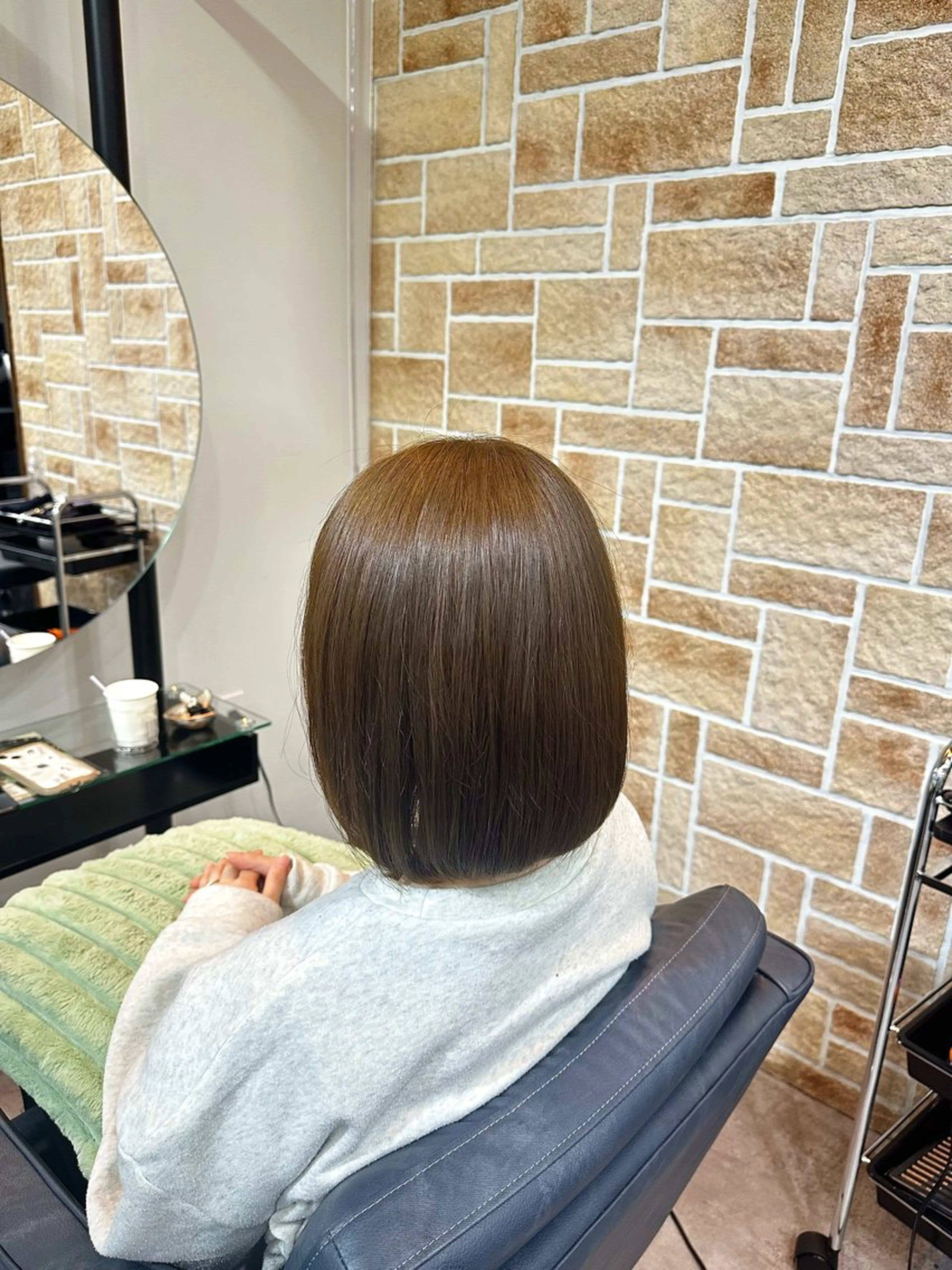 ミディアム カラー ブリーチ ダブルカラー ブリーチなしカラー オリーブカラー 栗谷 竜希のヘアスタイル