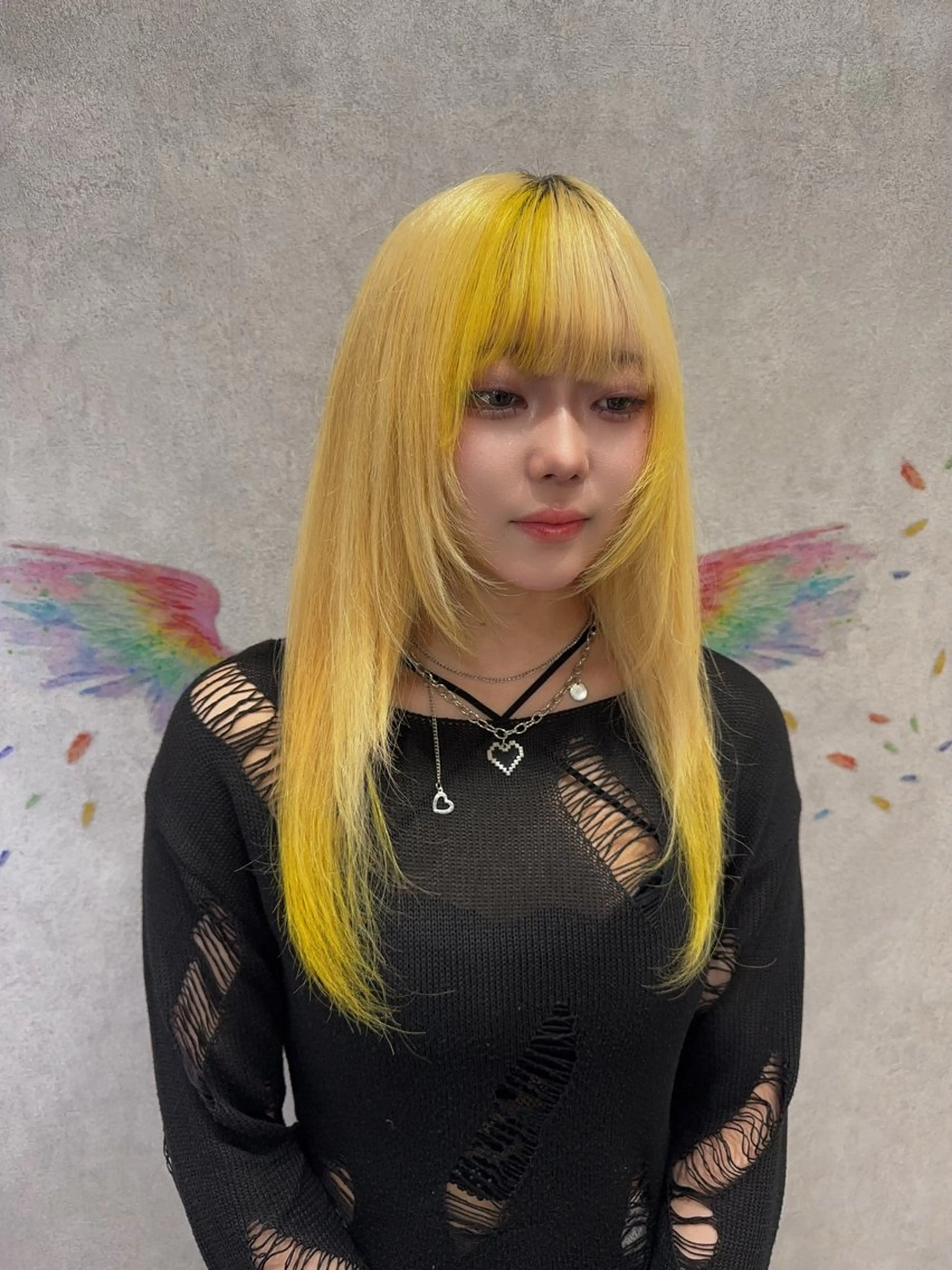 ロング イエローカラー カット ヘアカラー トリートメント 韓国ヘアー🦄ྀི オタク美容師🌈山本のヘアスタイル