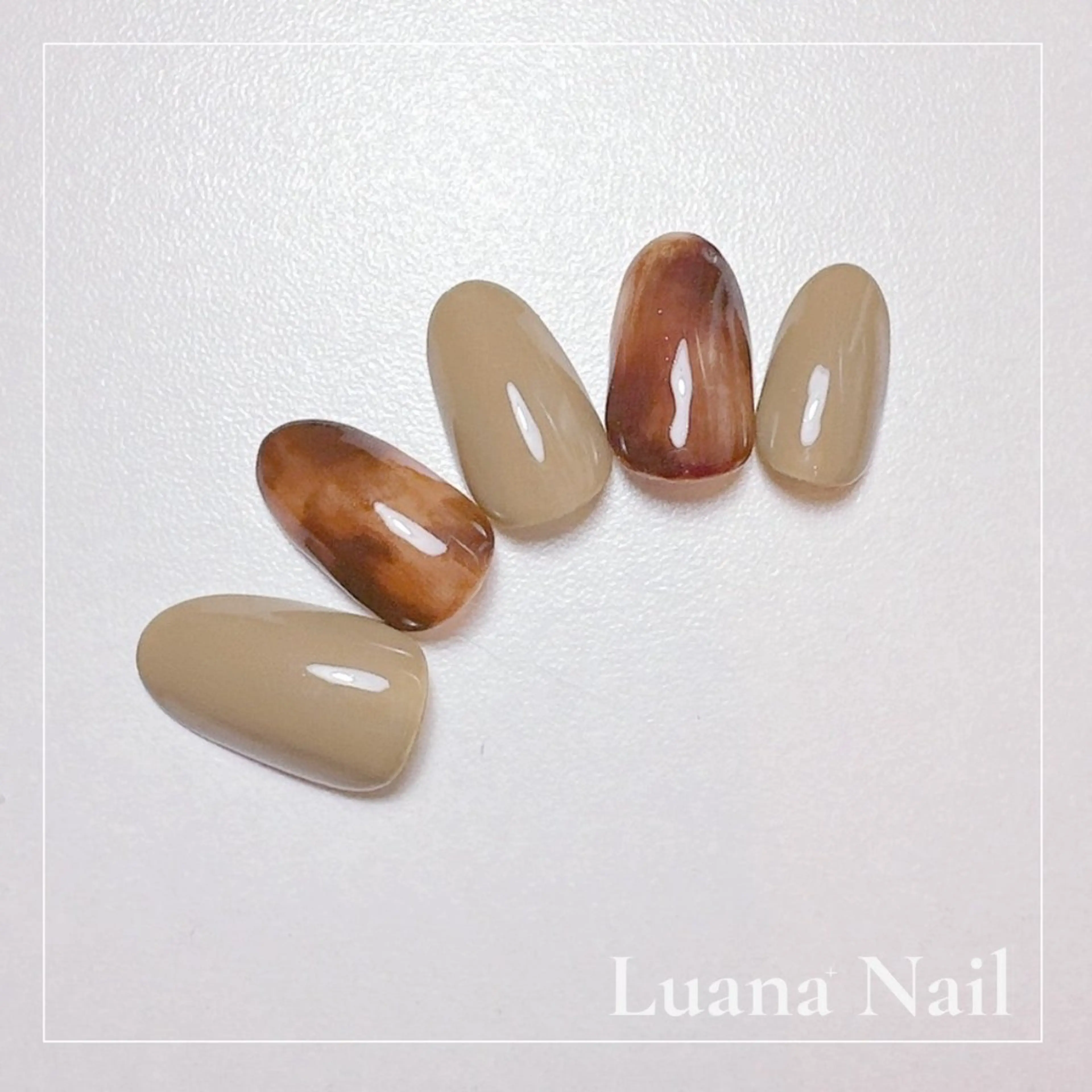 ネイル アートネイル シンプルネイル 完全個室ネイル サロンLuana +のネイルデザイン