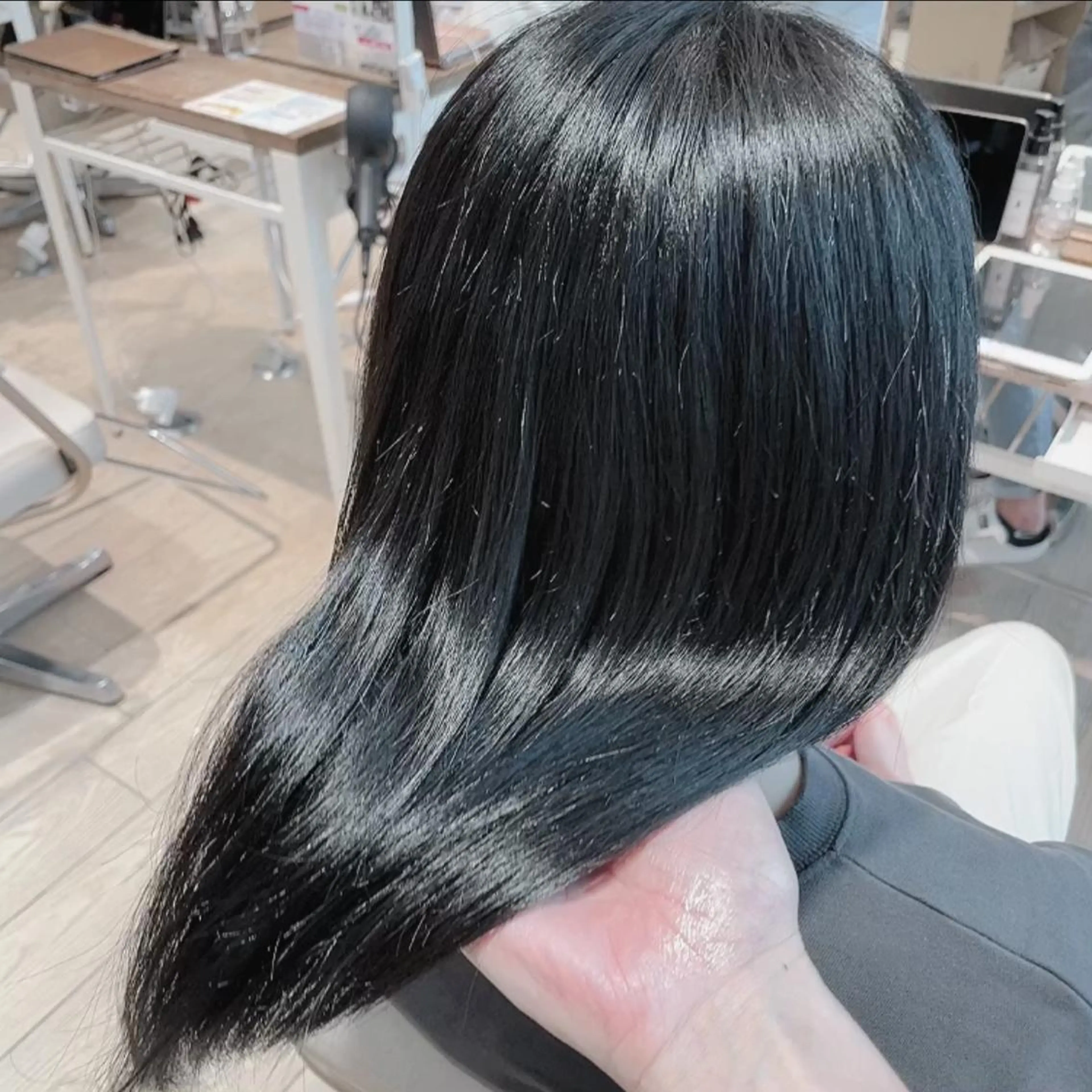 カラー 市原 大翼のヘアスタイル