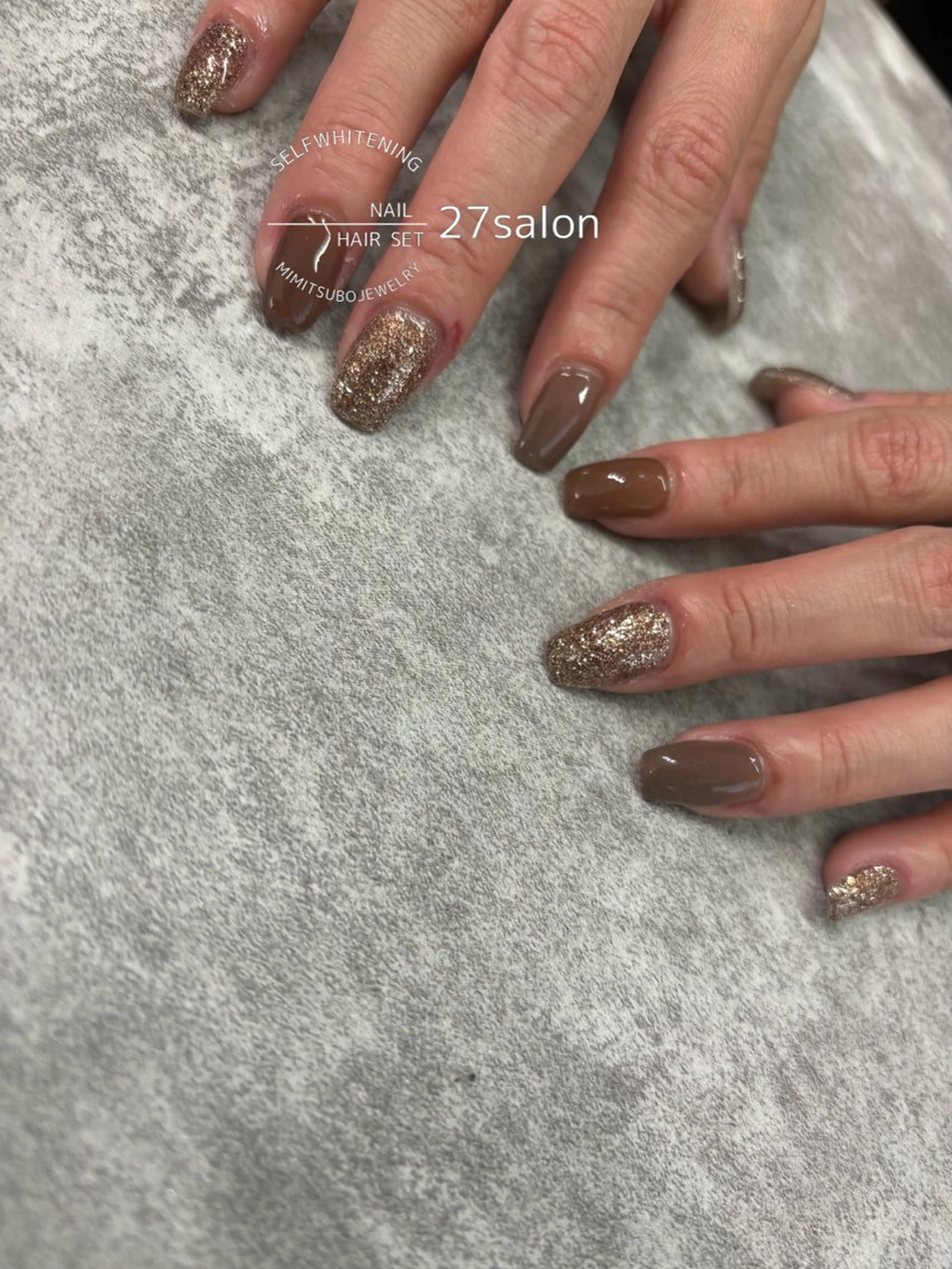 ネイル ブラウン ゴールド ラメ(グリッター) ハンドネイル 27salon yuinaのネイルデザイン