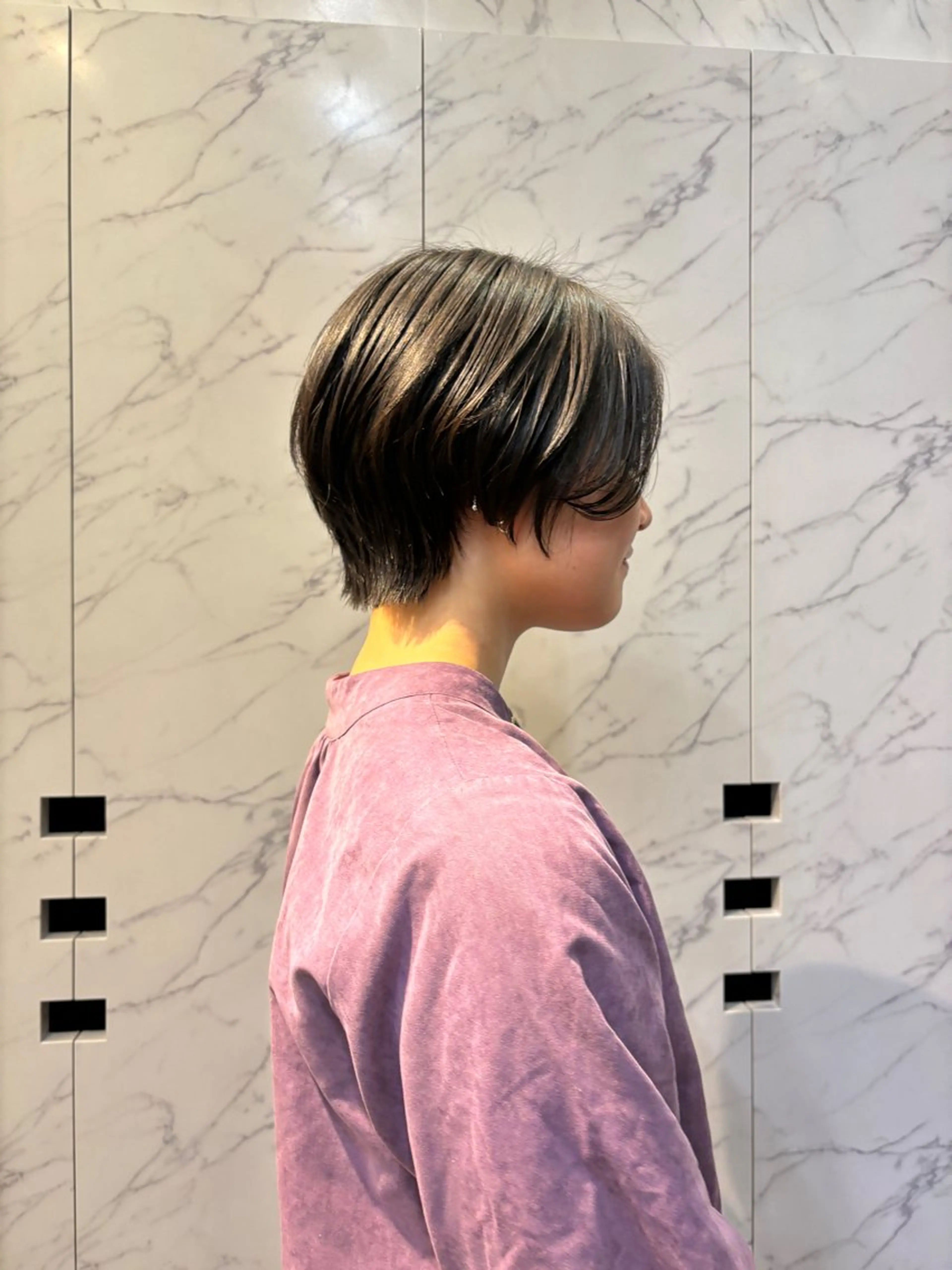 ショート ウルフカット miu /透明感カラーのヘアスタイル