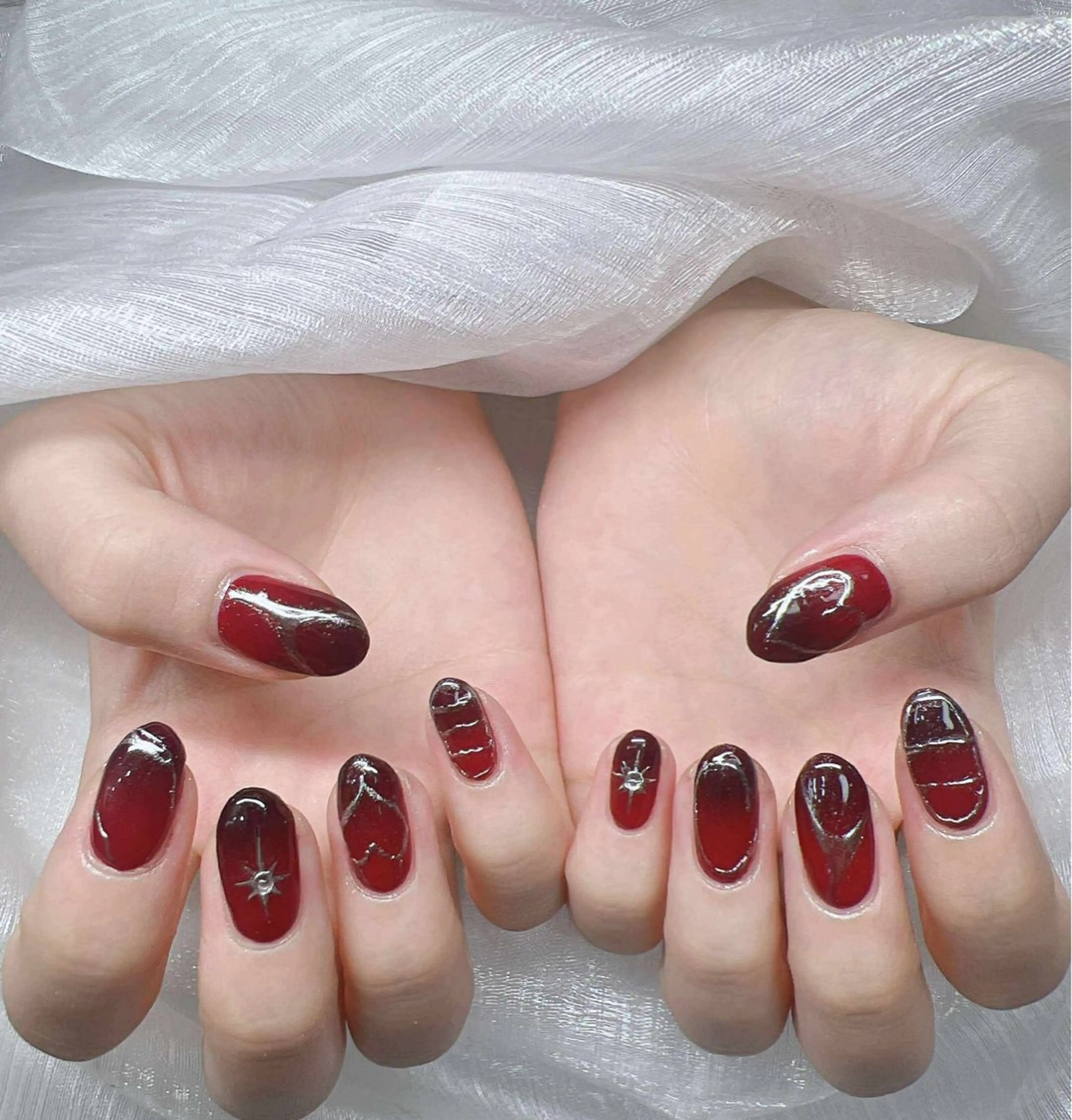ネイル ハンドネイル Lee Nailsのネイルデザイン