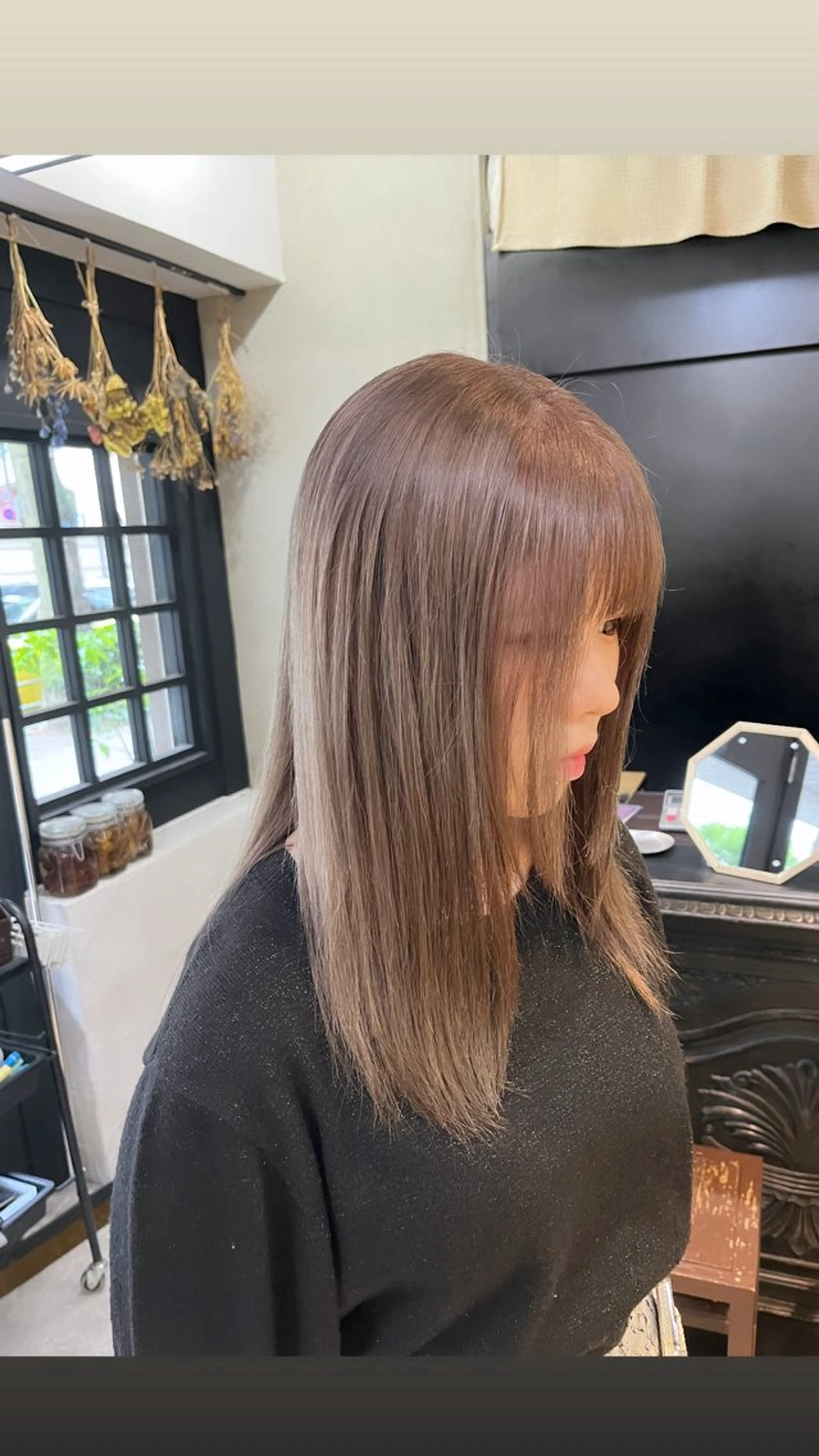 セミロング ツヤ髪縮毛矯正 🩶manamiのヘアスタイル