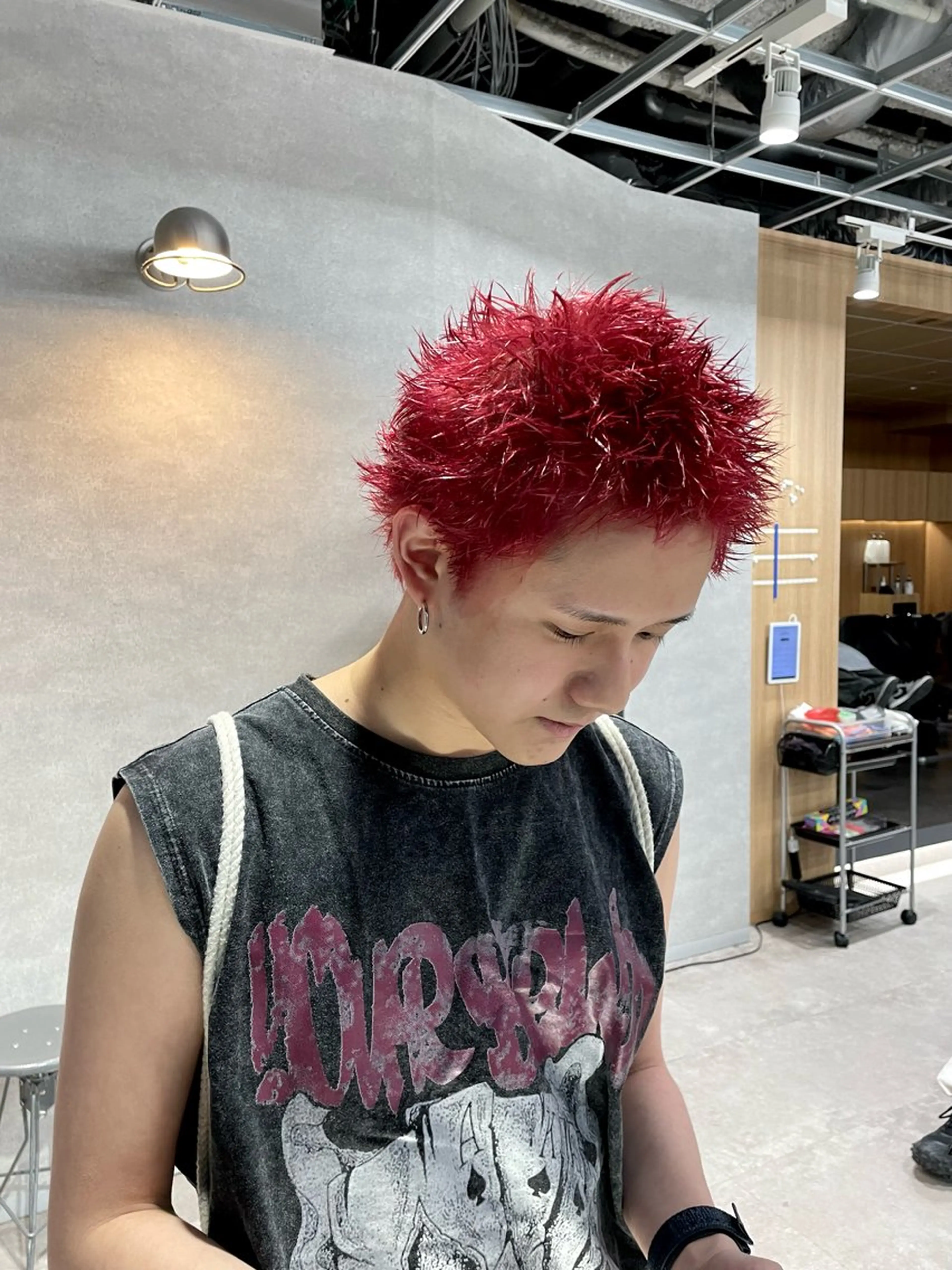 ショート カラー メンズ スパイキーショート ショートヘア カット ヘアカラー 垢抜けハイトーン☀／ 笑顔の美容師／しゅんのヘアスタイル