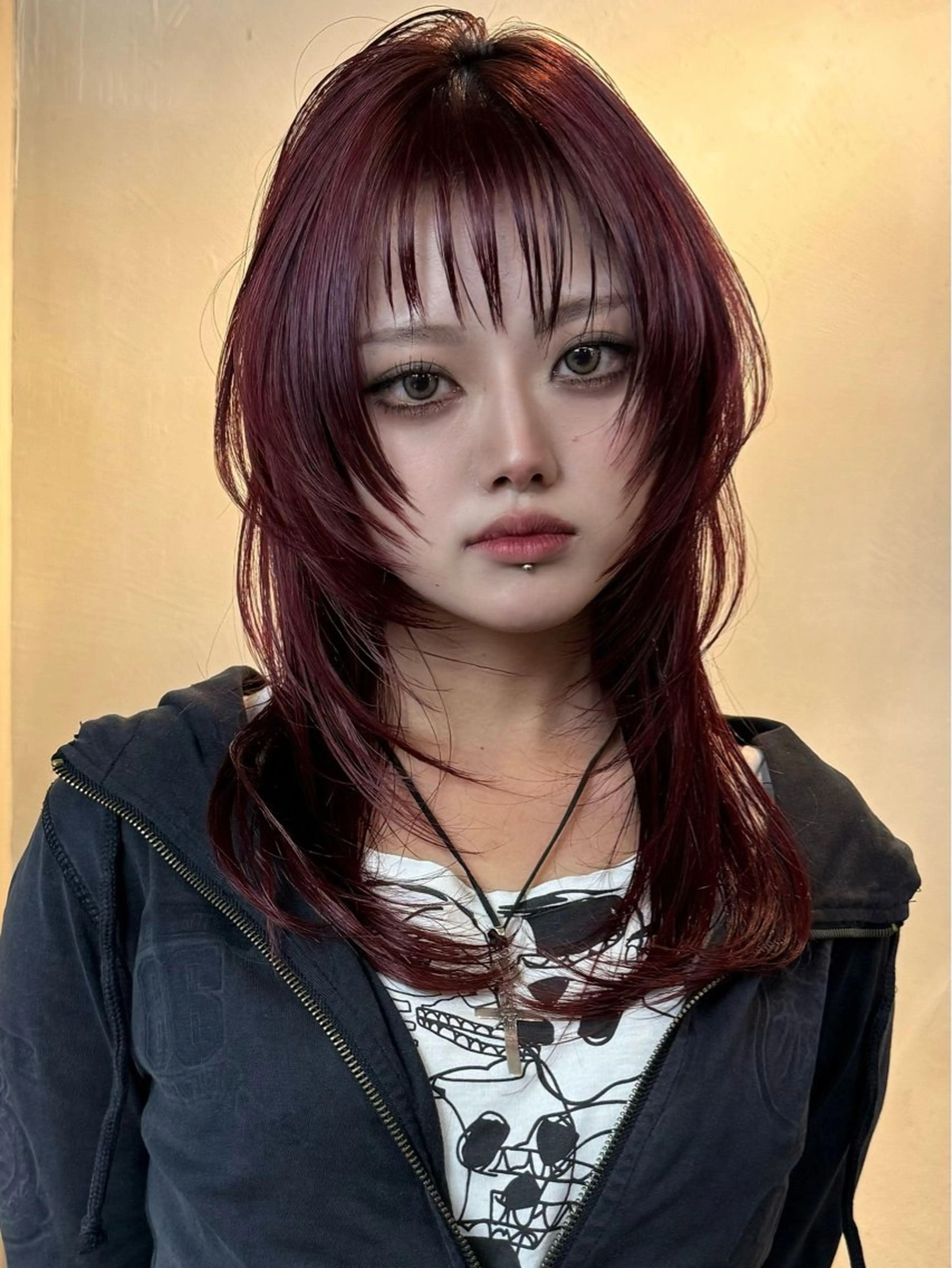 セミロング カラー アッシュ アッシュブラック ベージュカラー 黒髪 ブロンド カット ヘアカラー ウルフ/レイヤー ⚡️ITSUKU⚡️のヘアスタイル