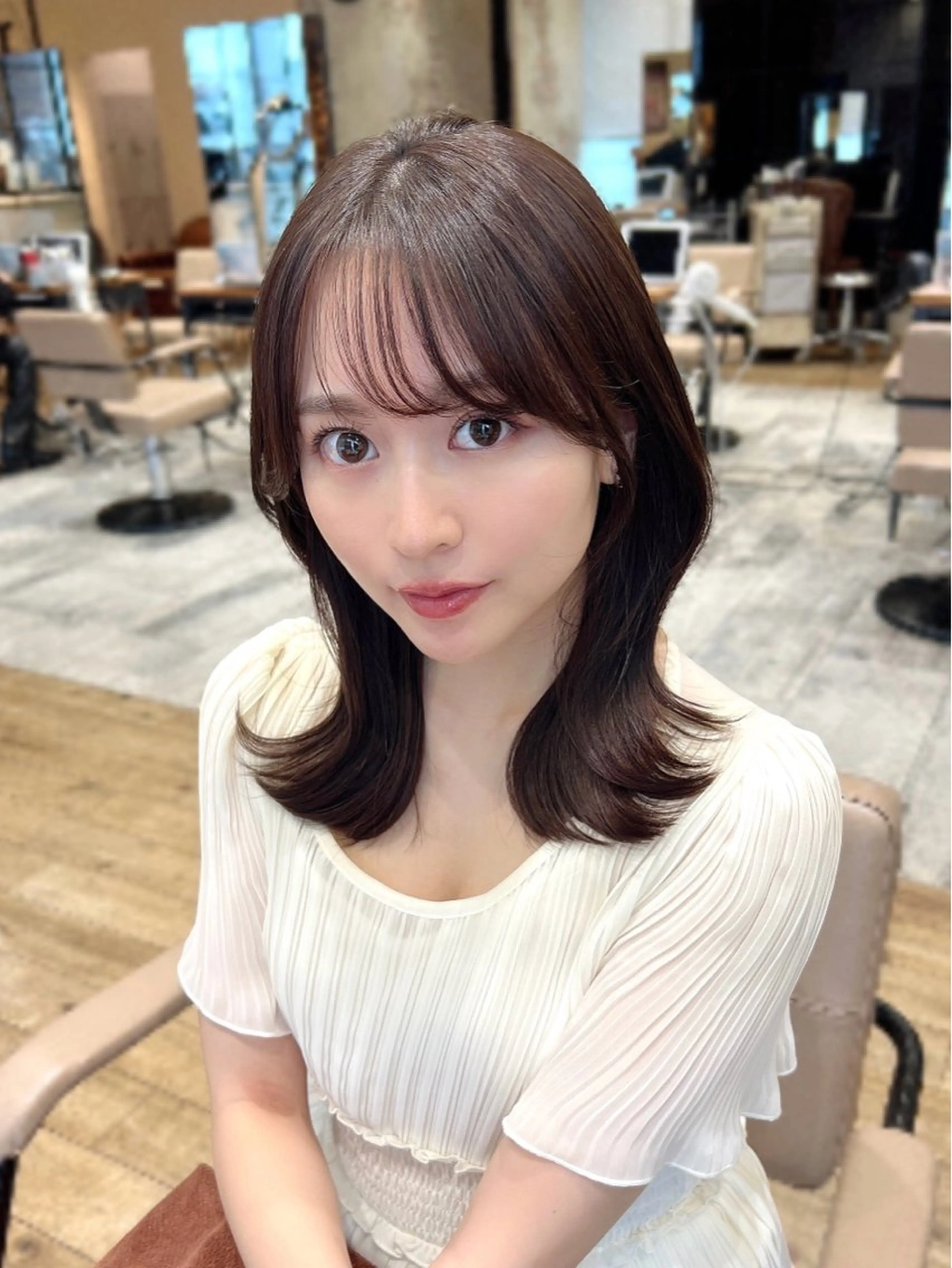 ミディアム くびれヘア 髪質改善 レイヤーカット カット ヘアカラー トリートメント 🧡くびれヘア/前髪 顔周り🧡久原結衣のヘアスタイル