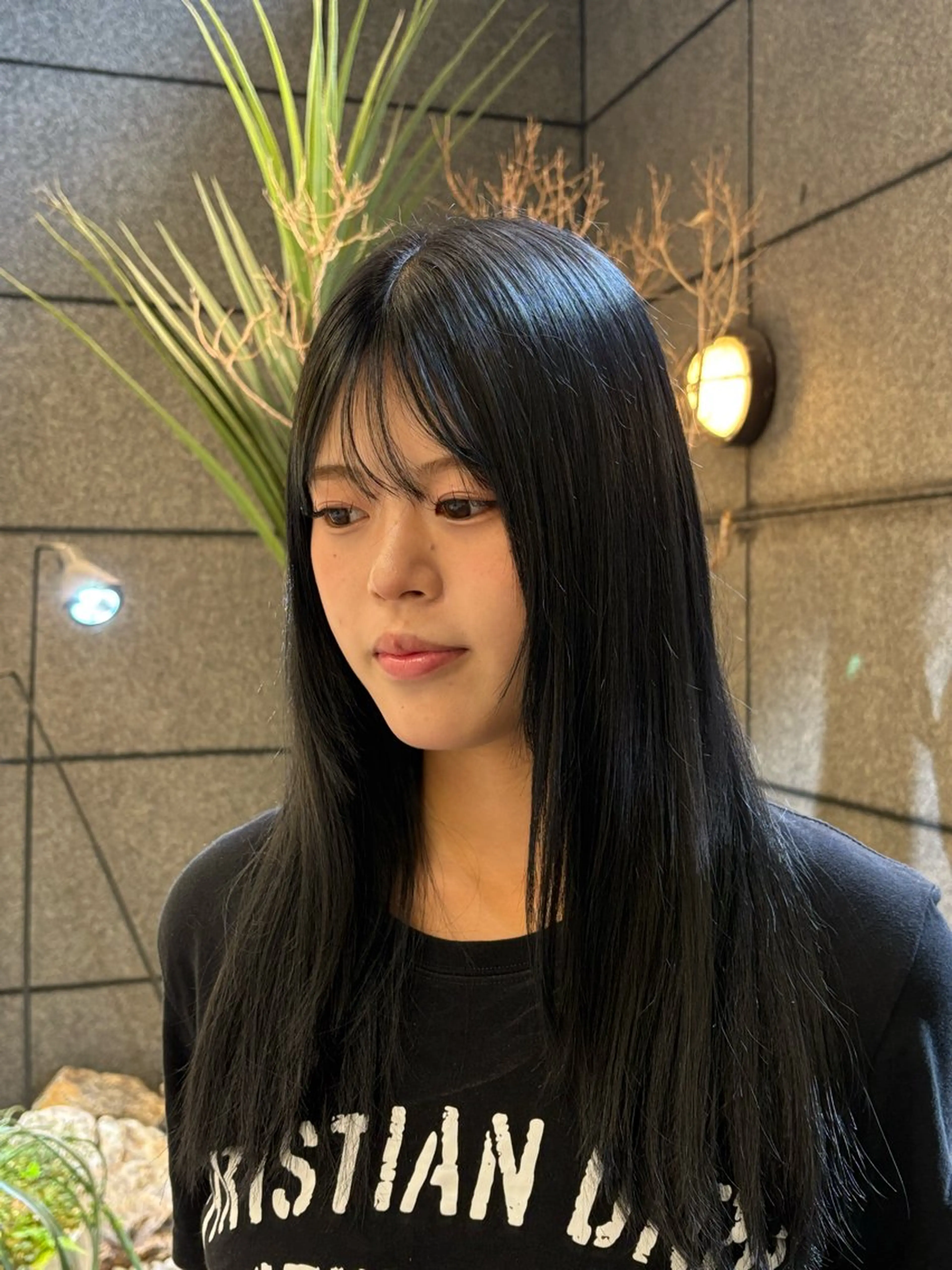 セミロング カラー ブリーチ ケアブリーチ ダブルカラー グラデーションカラー ハイライトカラー 似合わせカラー🎱 renの眉毛・アイブロウイメージ