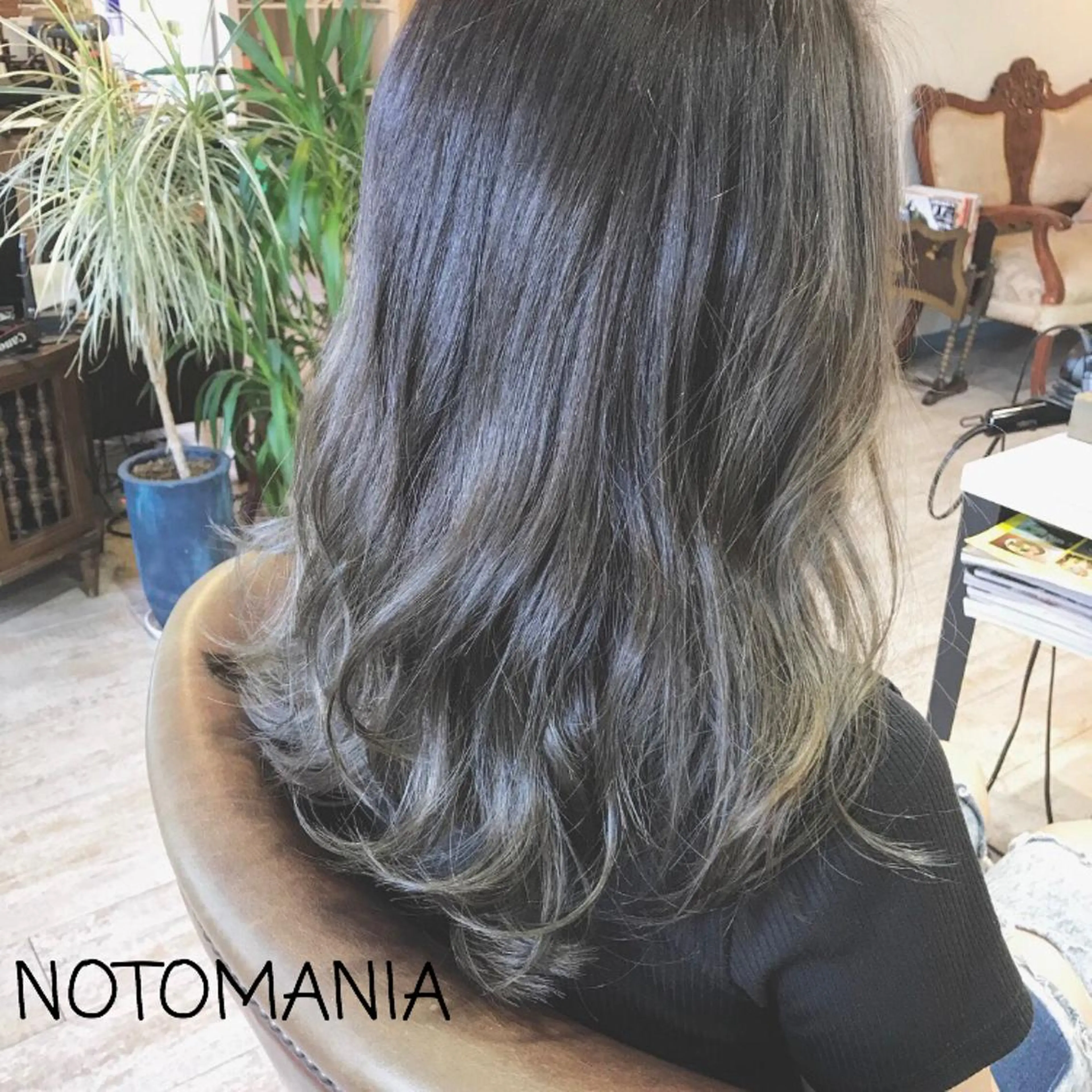 セミロング イシハラ アズサのヘアスタイル