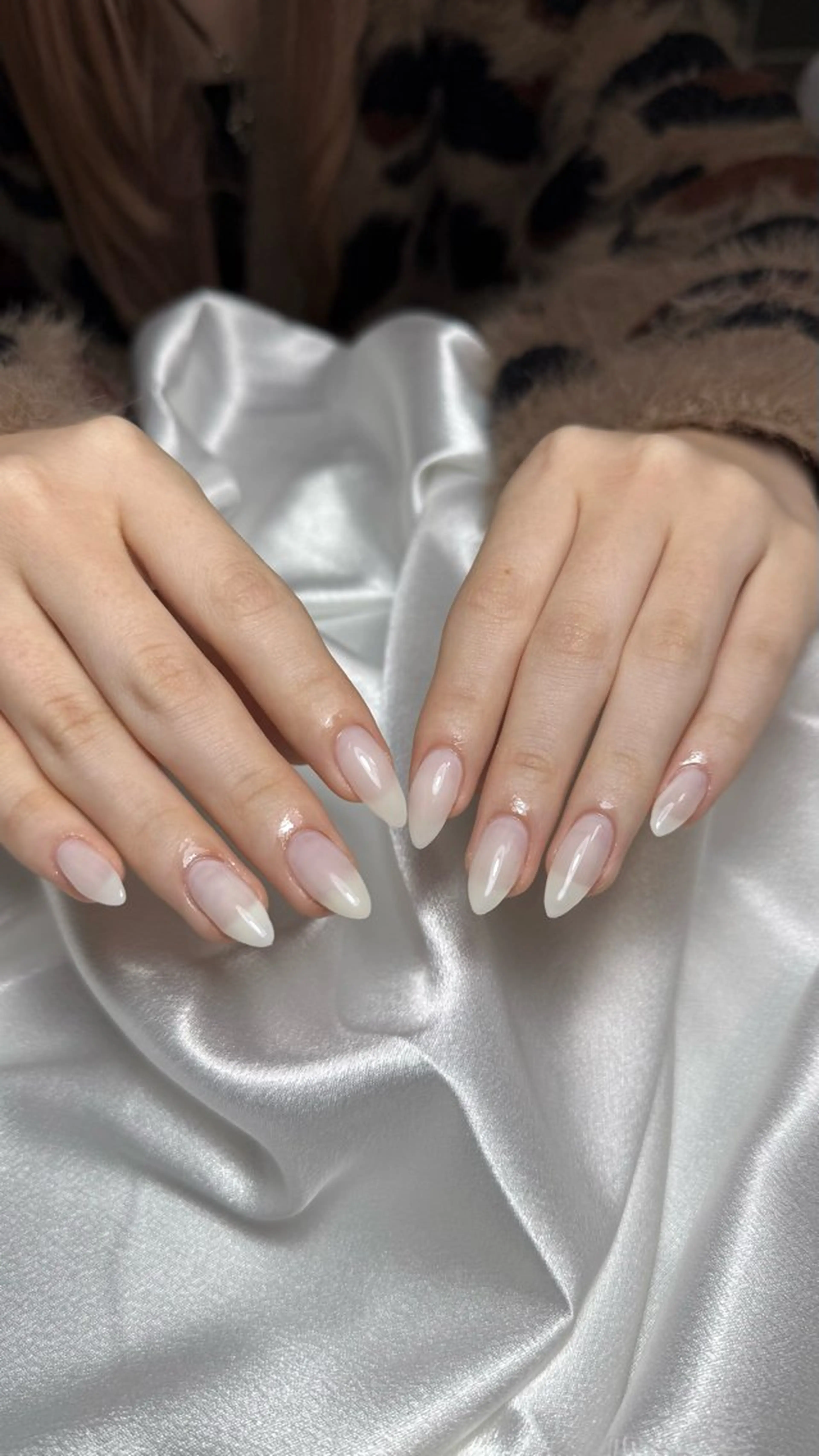 ネイル ホワイト ハンドネイル Nail Salon Ray しおりのネイルデザイン