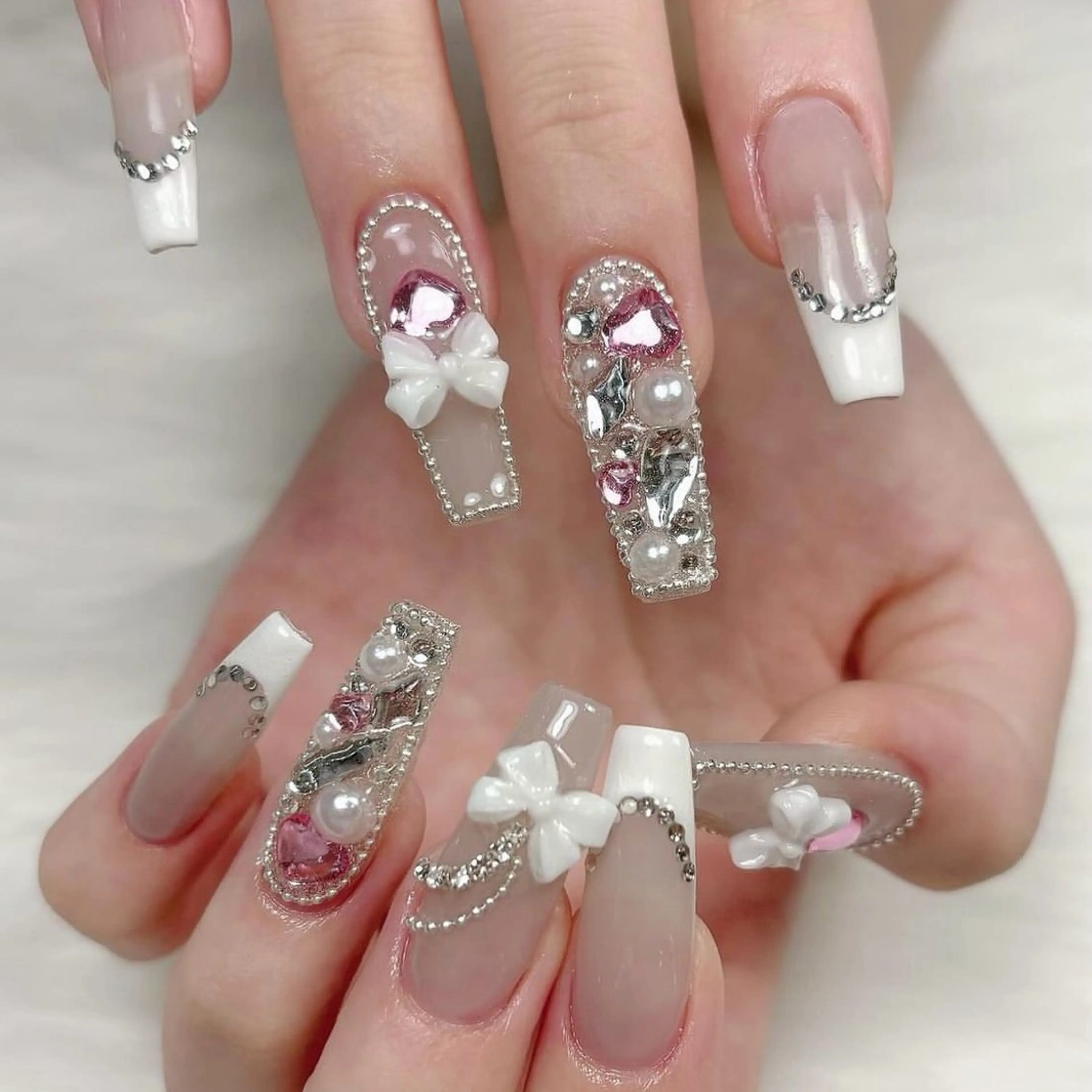 ロング ハンドネイル Echo Nail Salonのネイルデザイン