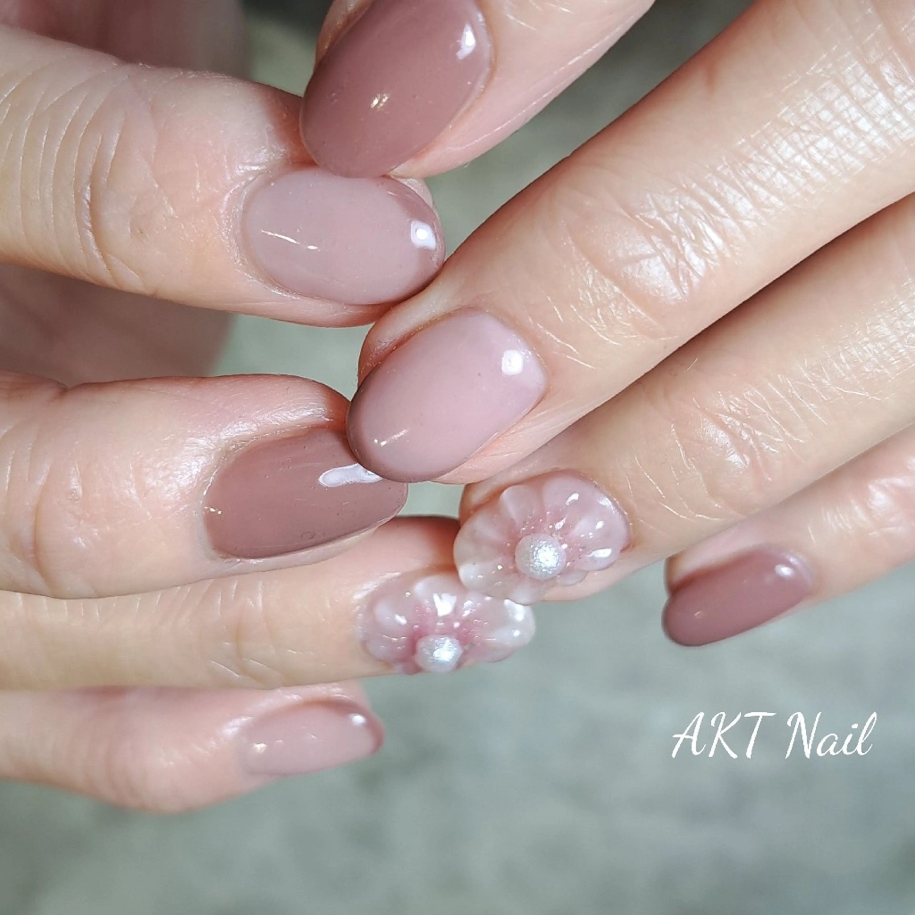 ネイル ハンドネイル AKT NAIL所属・AKT Beauty ドライヘッドスパのネイルデザイン