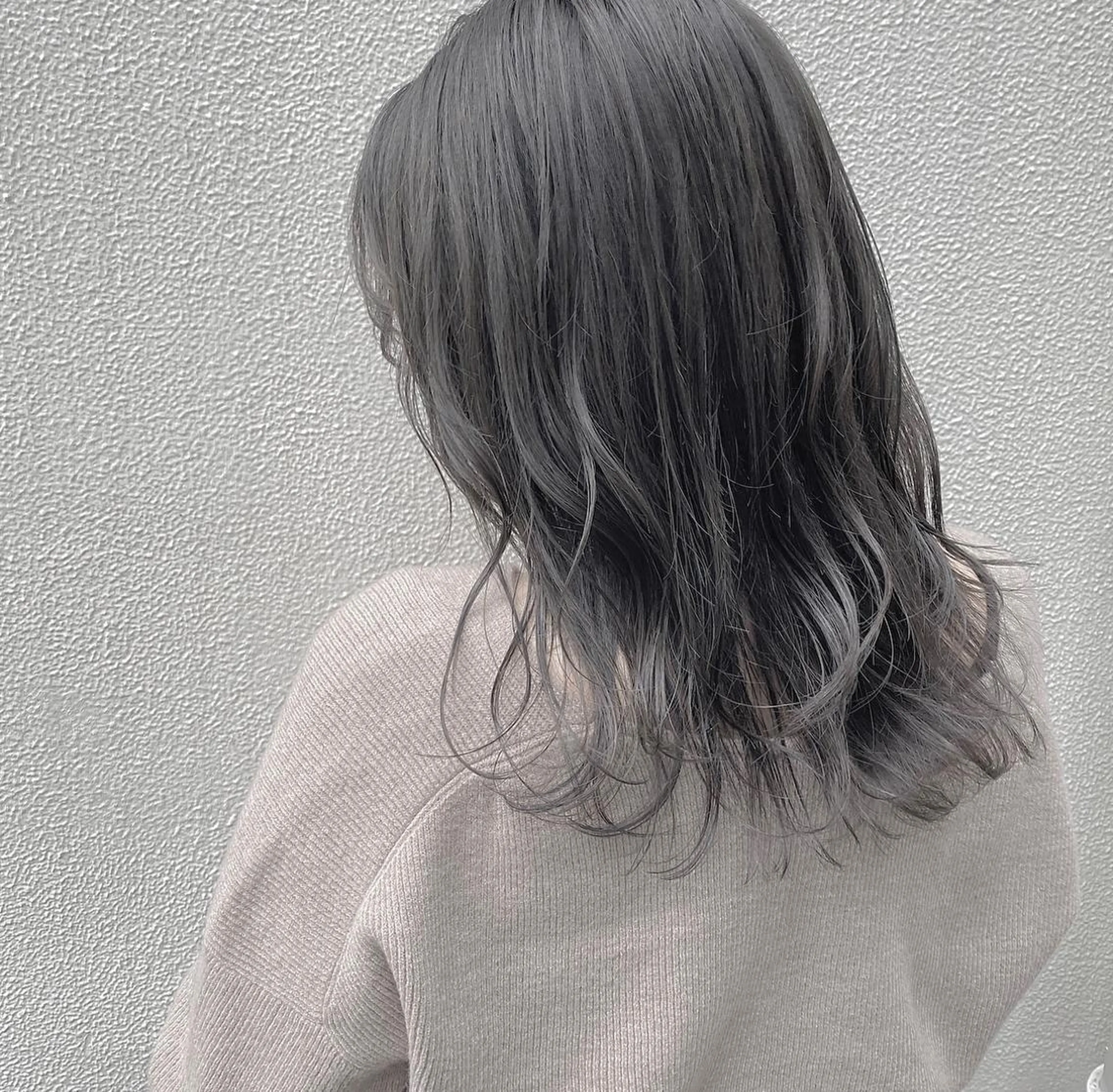 ミディアム カラー CLUTCH天王寺 西藤遥河のヘアスタイル