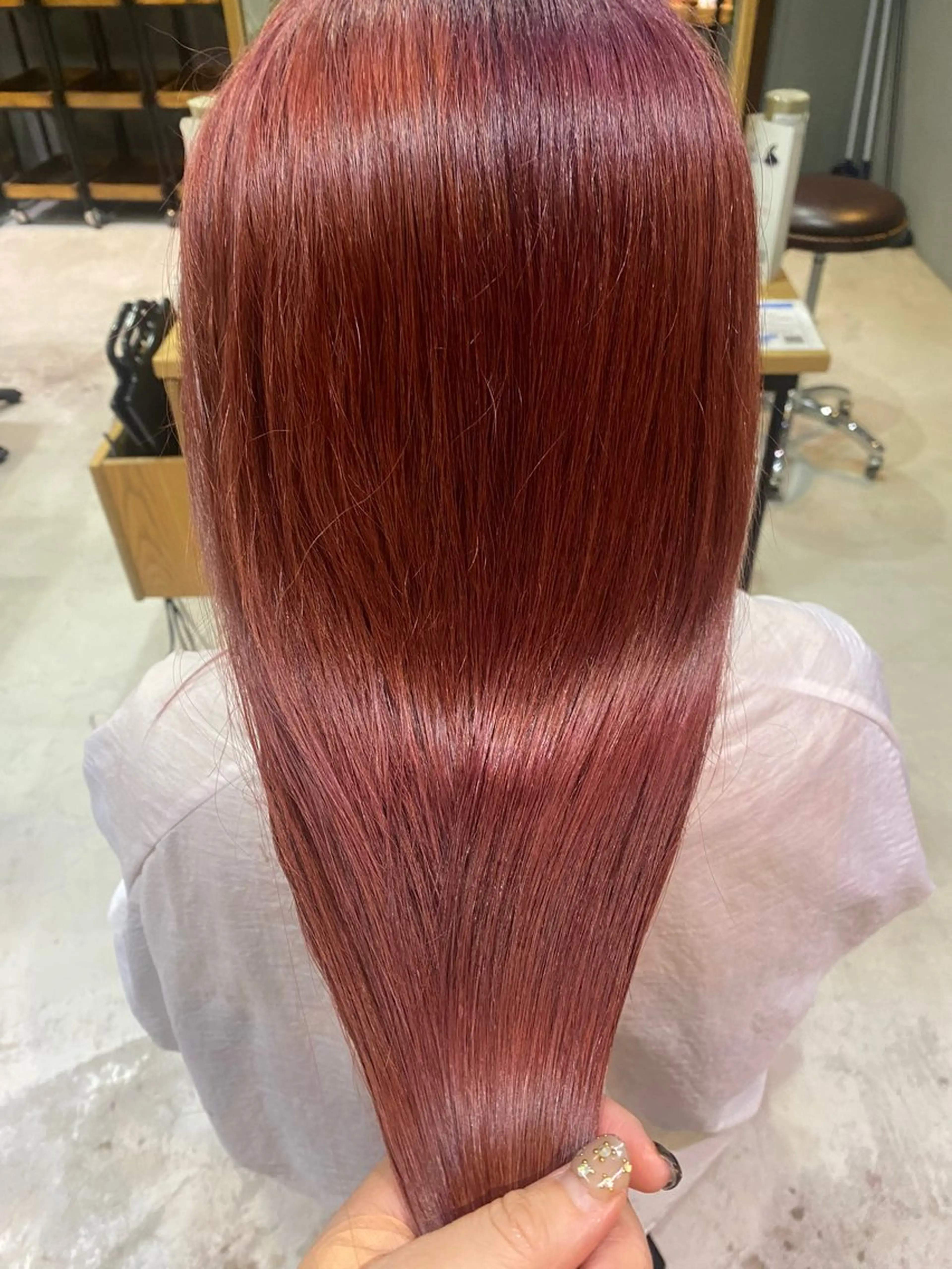 ロング トリートメント 艶髪・透明感カラー・ 韓国ヘア・Yuriのヘアスタイル