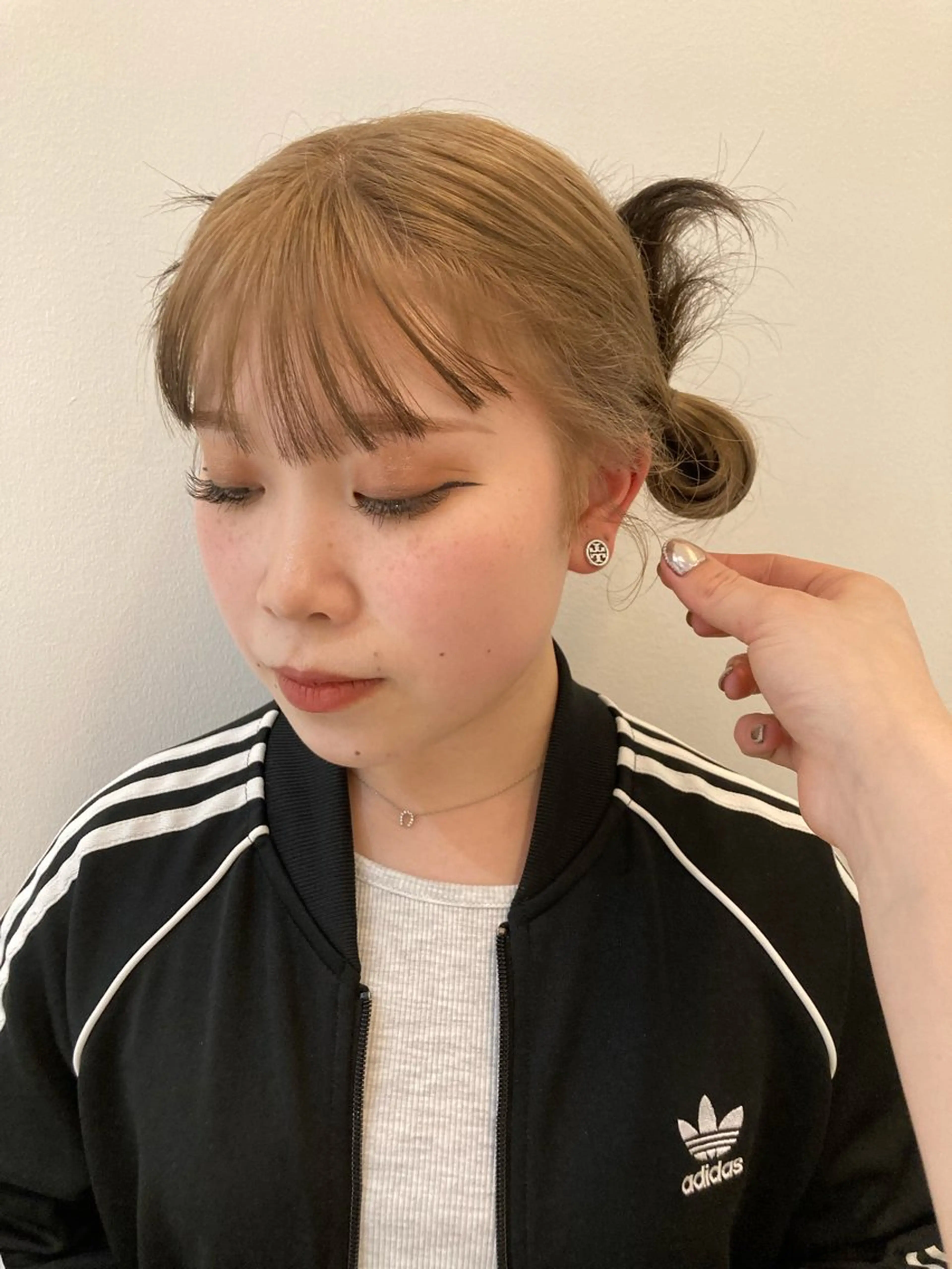 セミロング カラー ヘアアレンジ ヘアカラー 津田 里菜のヘアスタイル