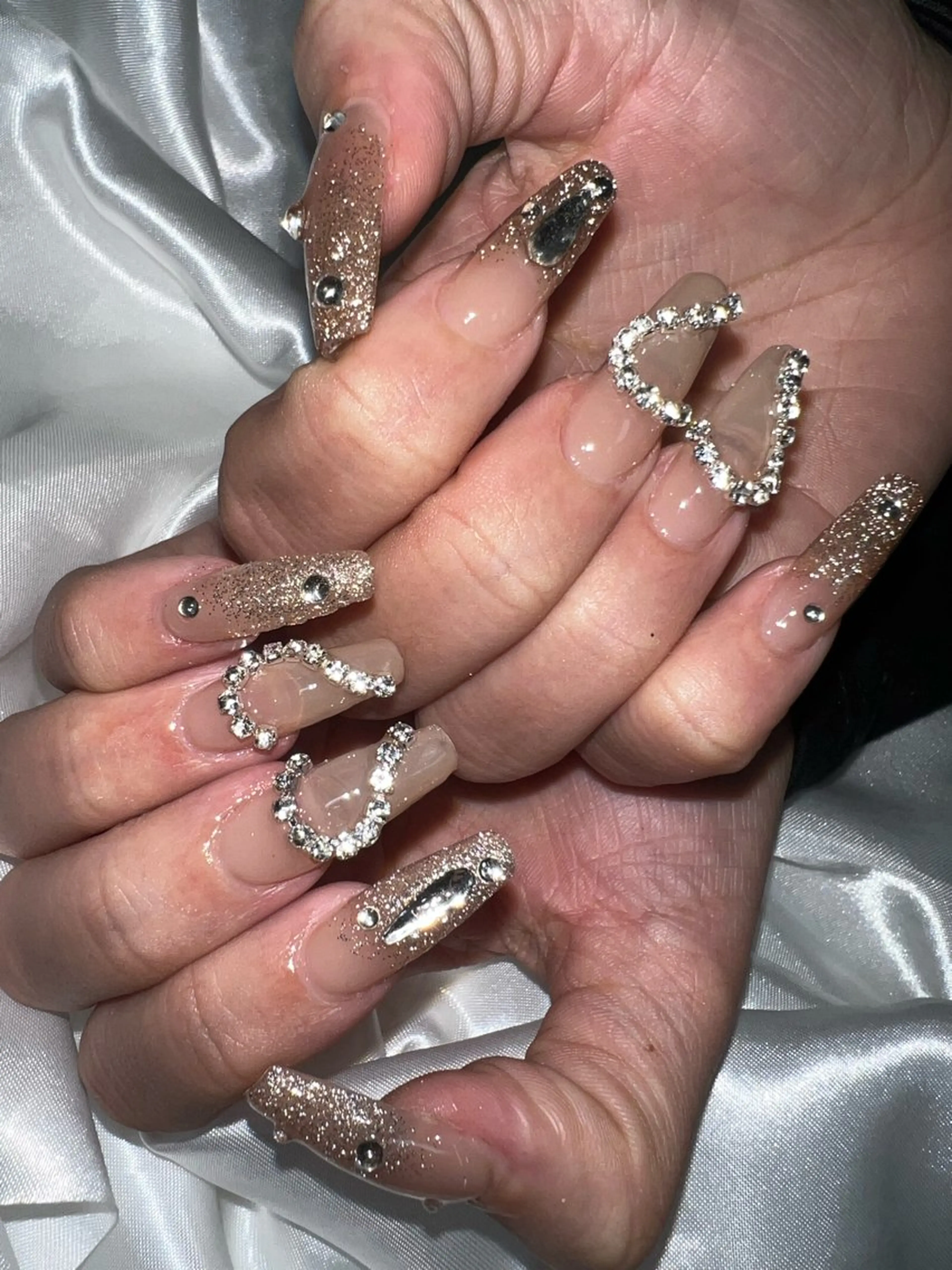 ネイル フラッシュネイル ハート ハンドネイル Ruana Nailのネイルデザイン