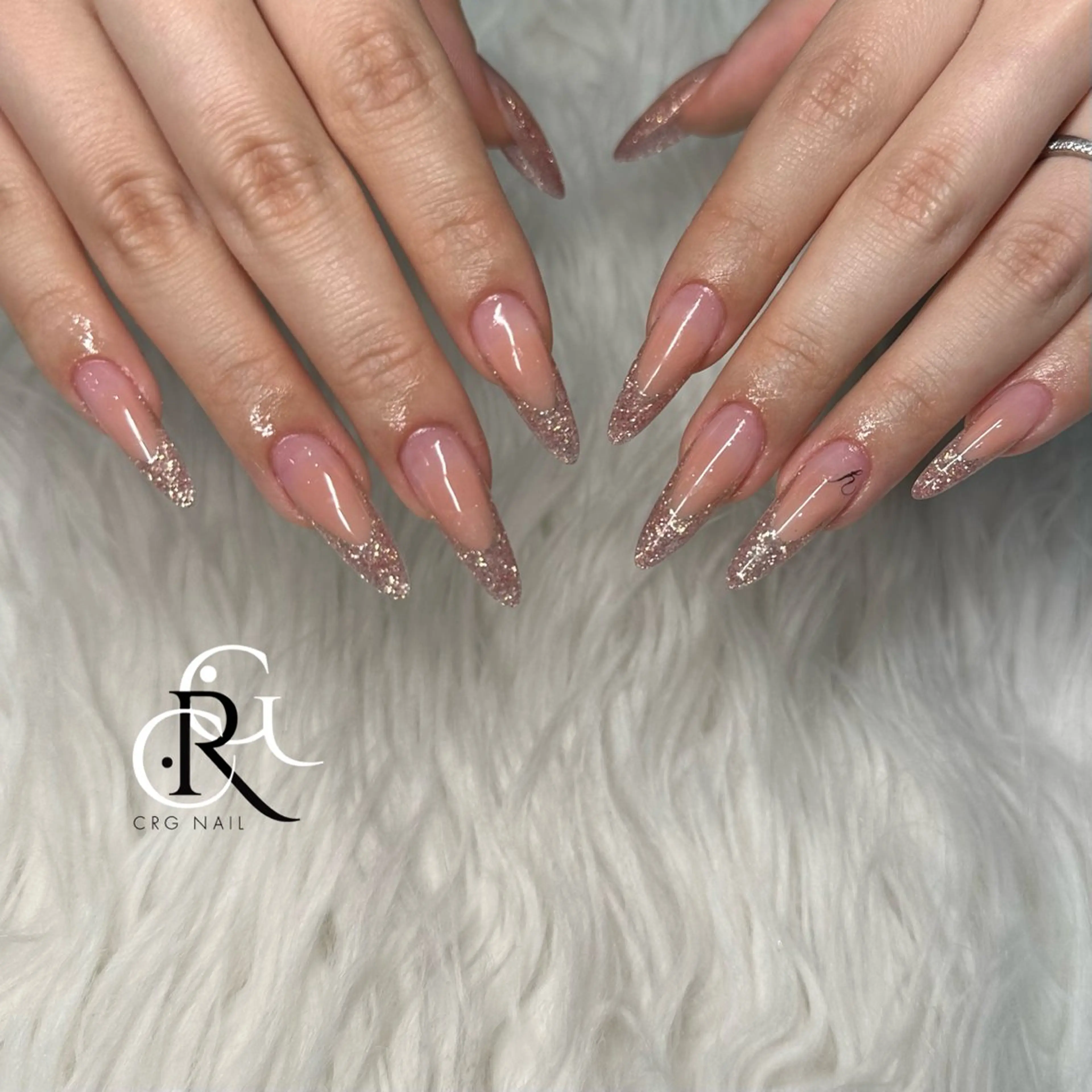 ネイル フレンチネイル スカルプネイル ハンドネイル CRGNAIL TOKOのネイルデザイン