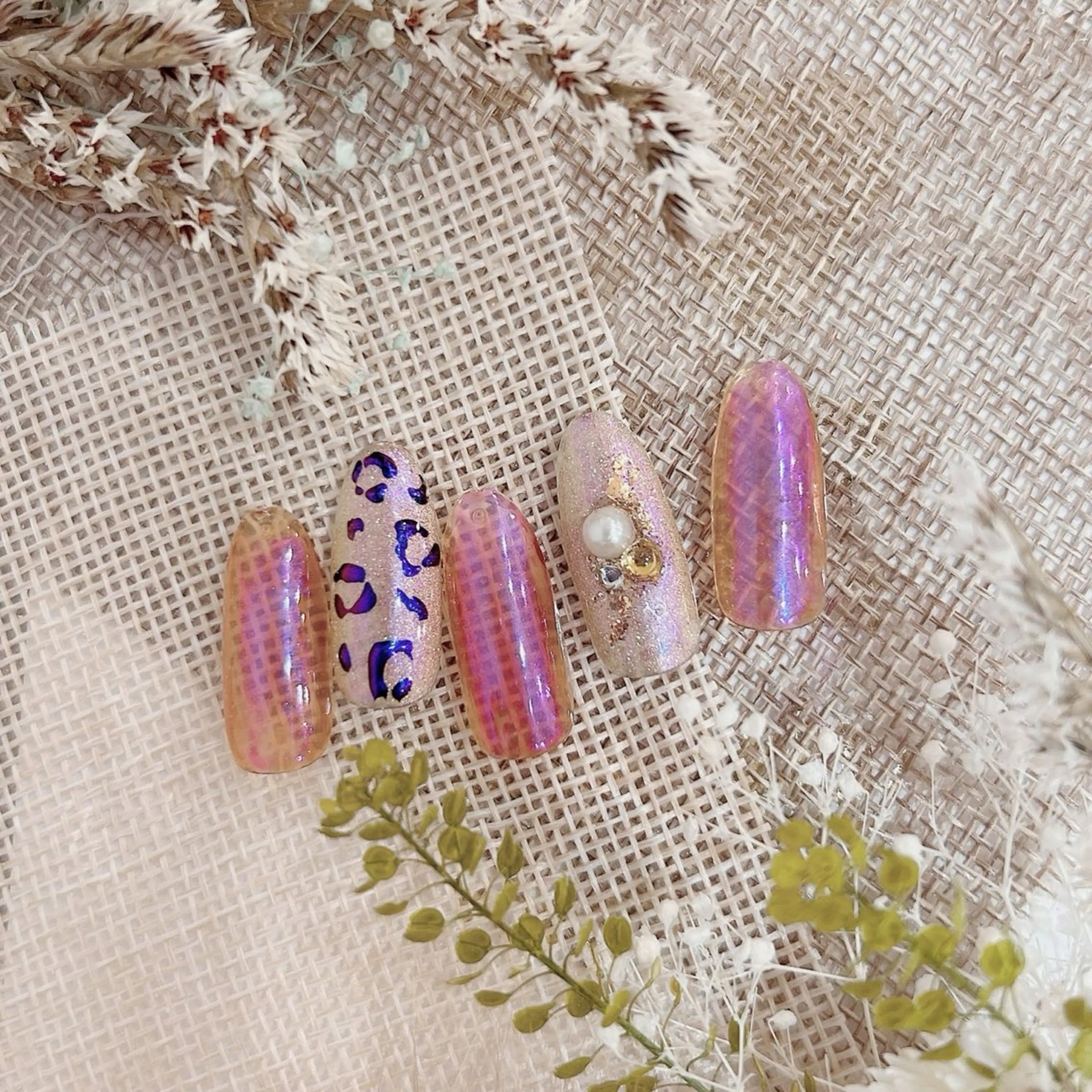 ネイル ネイルサロンクイーン 東京/新宿/大久保のネイルデザイン